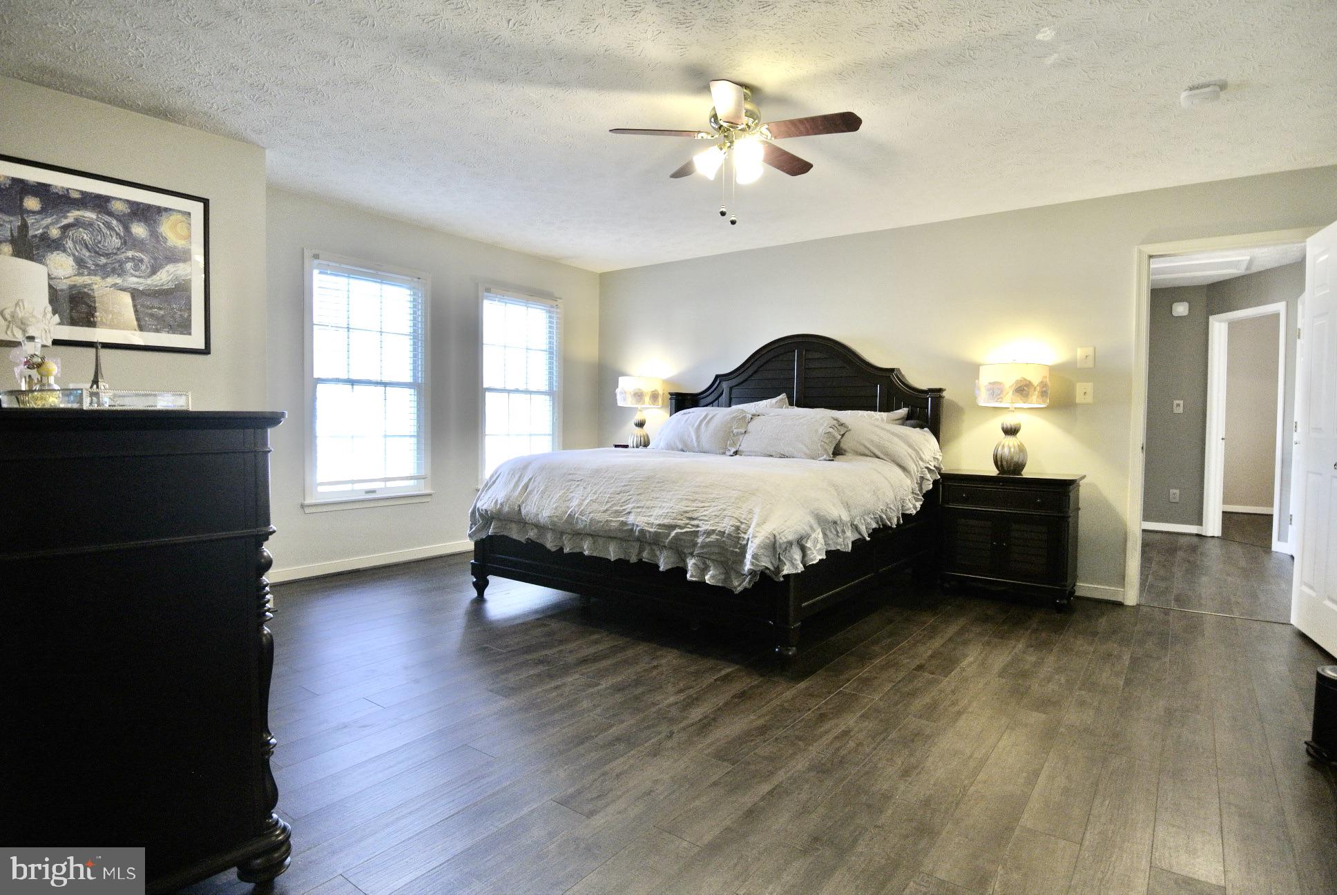 OVERVIEW MANOR - Residential