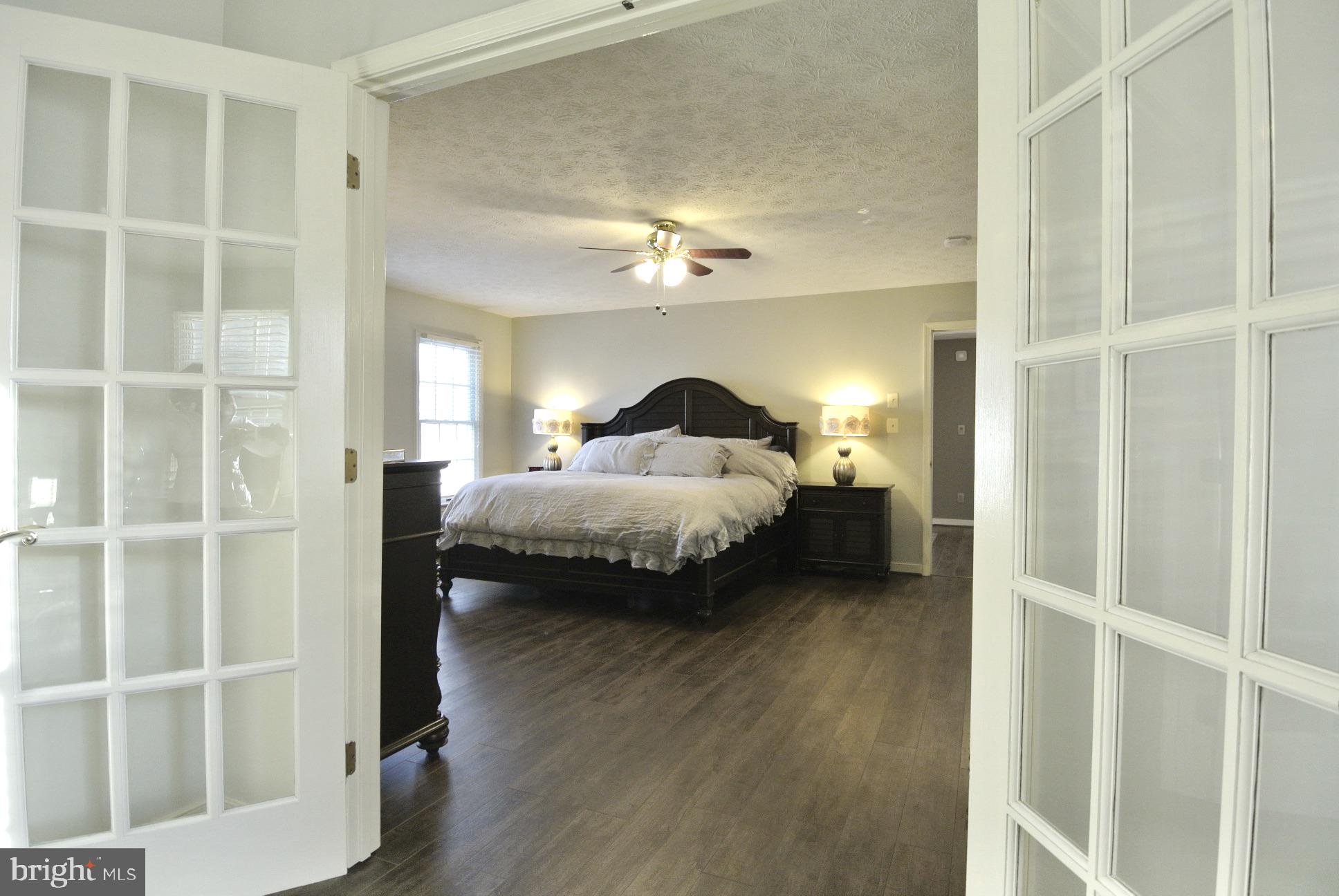 OVERVIEW MANOR - Residential