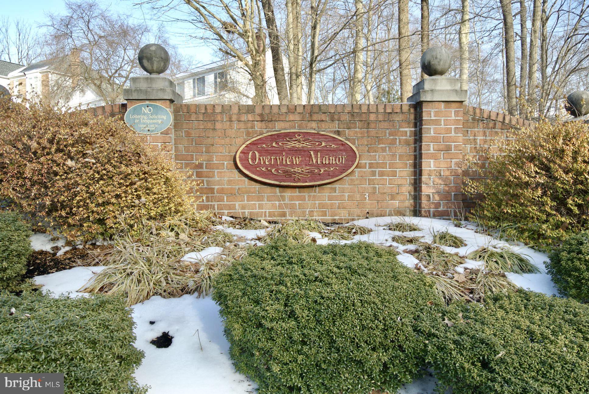 OVERVIEW MANOR - Residential