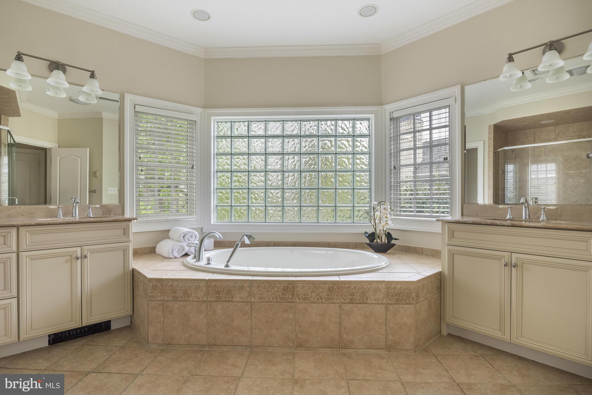 EASTPORT - Residential