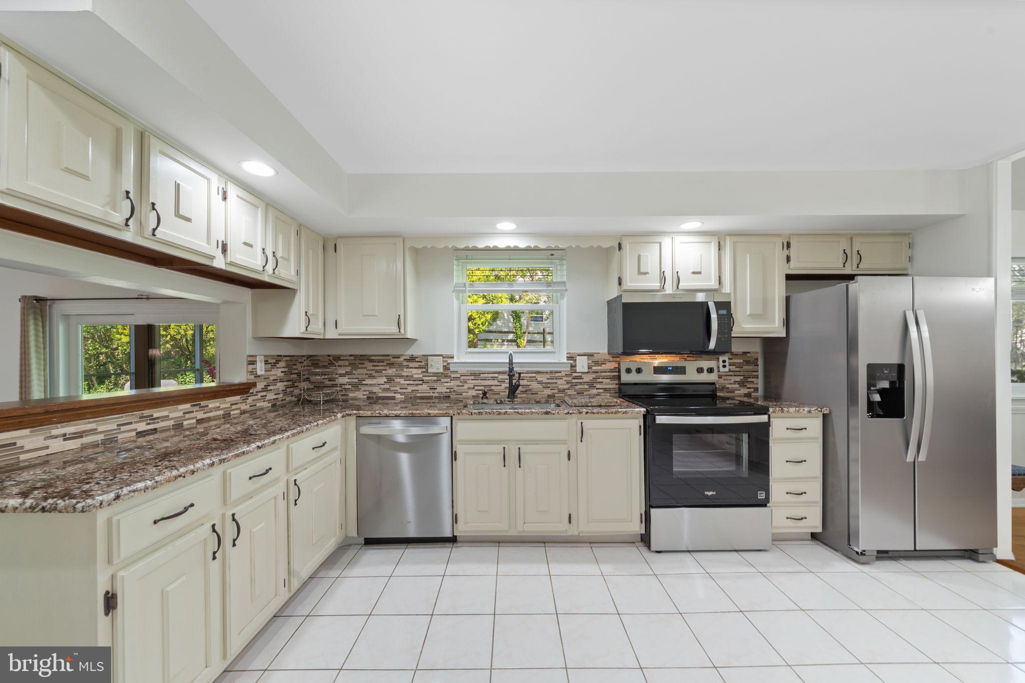 LINDEN HEATH - Residential