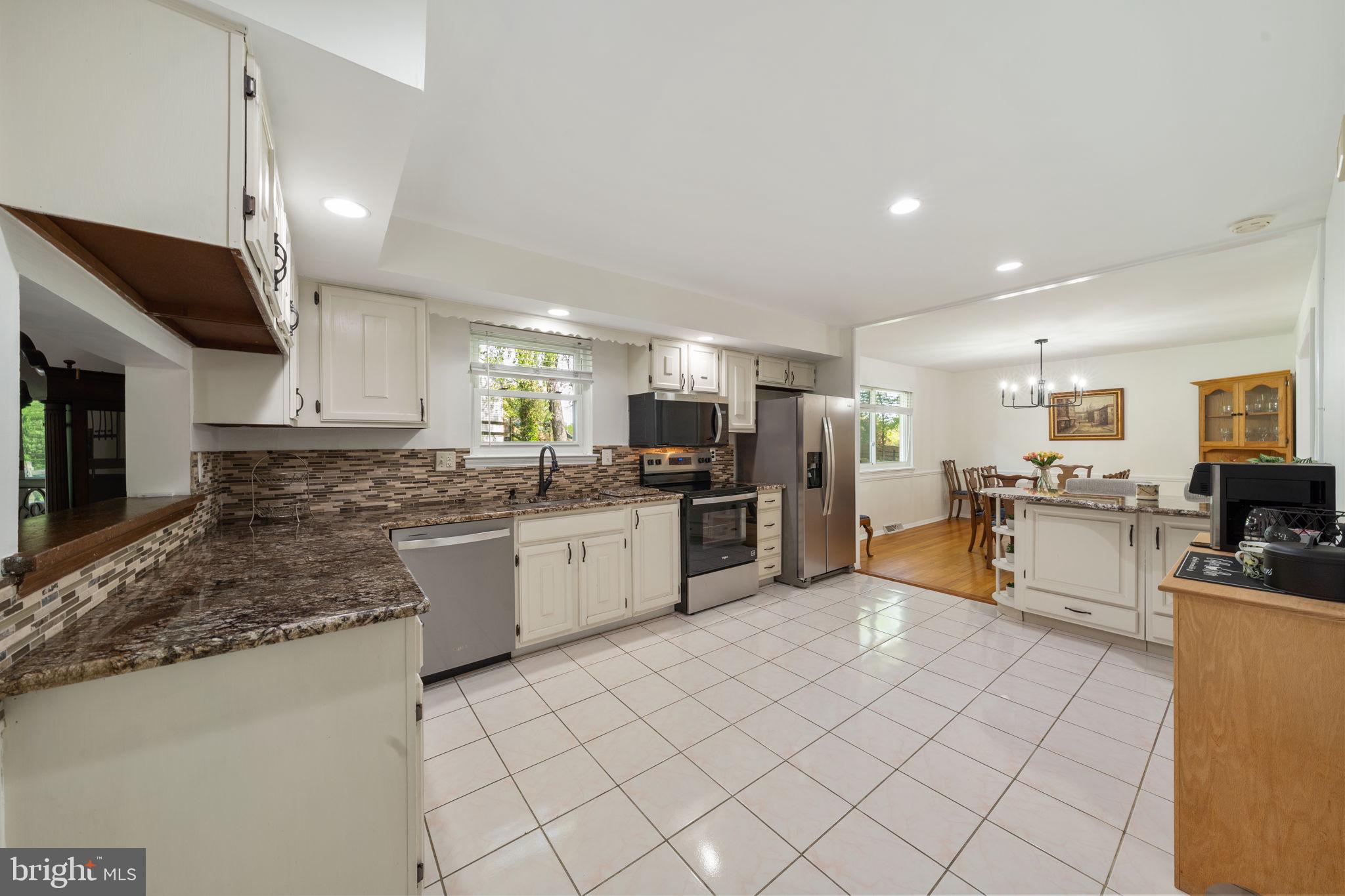 LINDEN HEATH - Residential