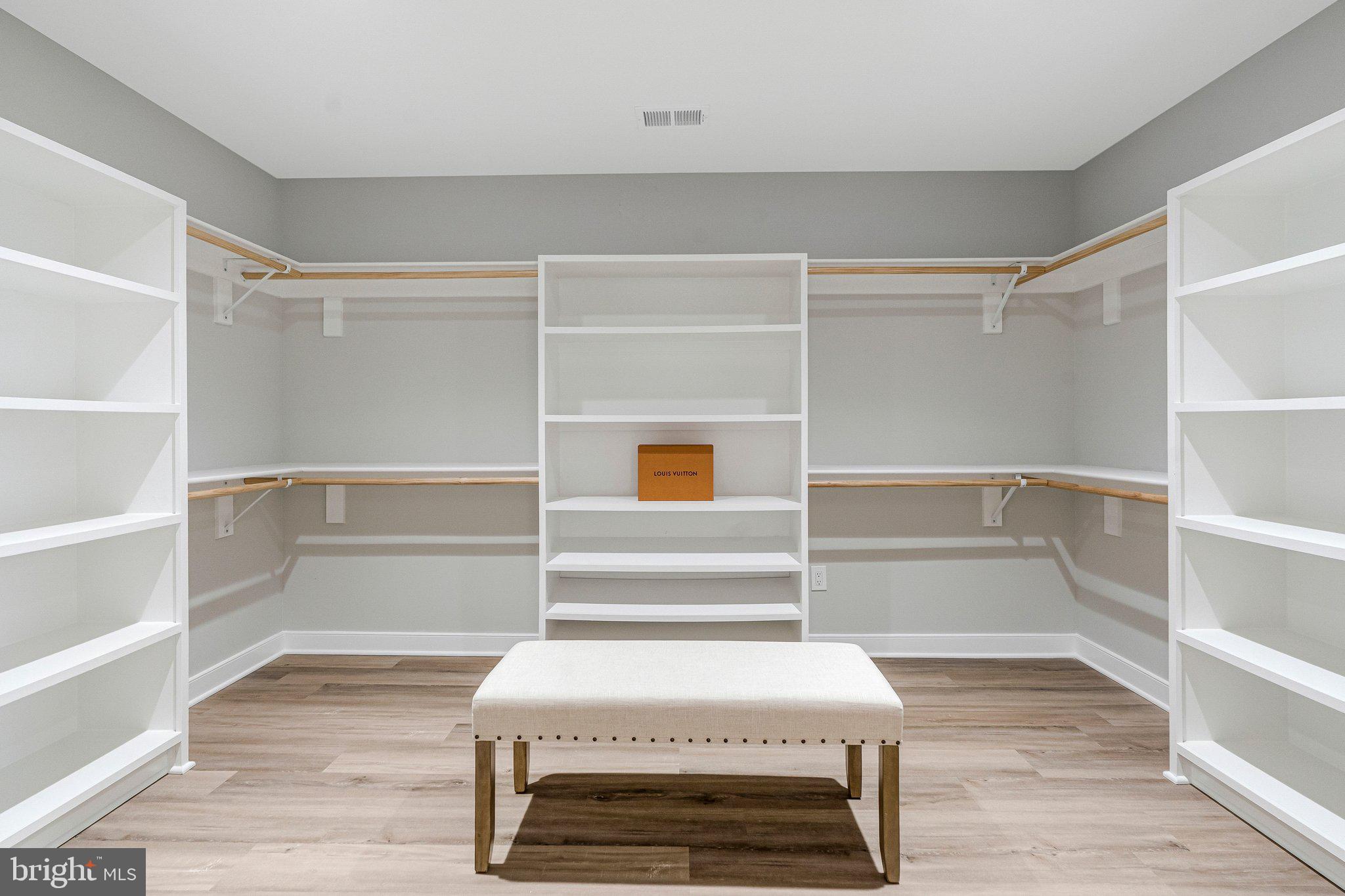 CHANDON WOODS - Residential