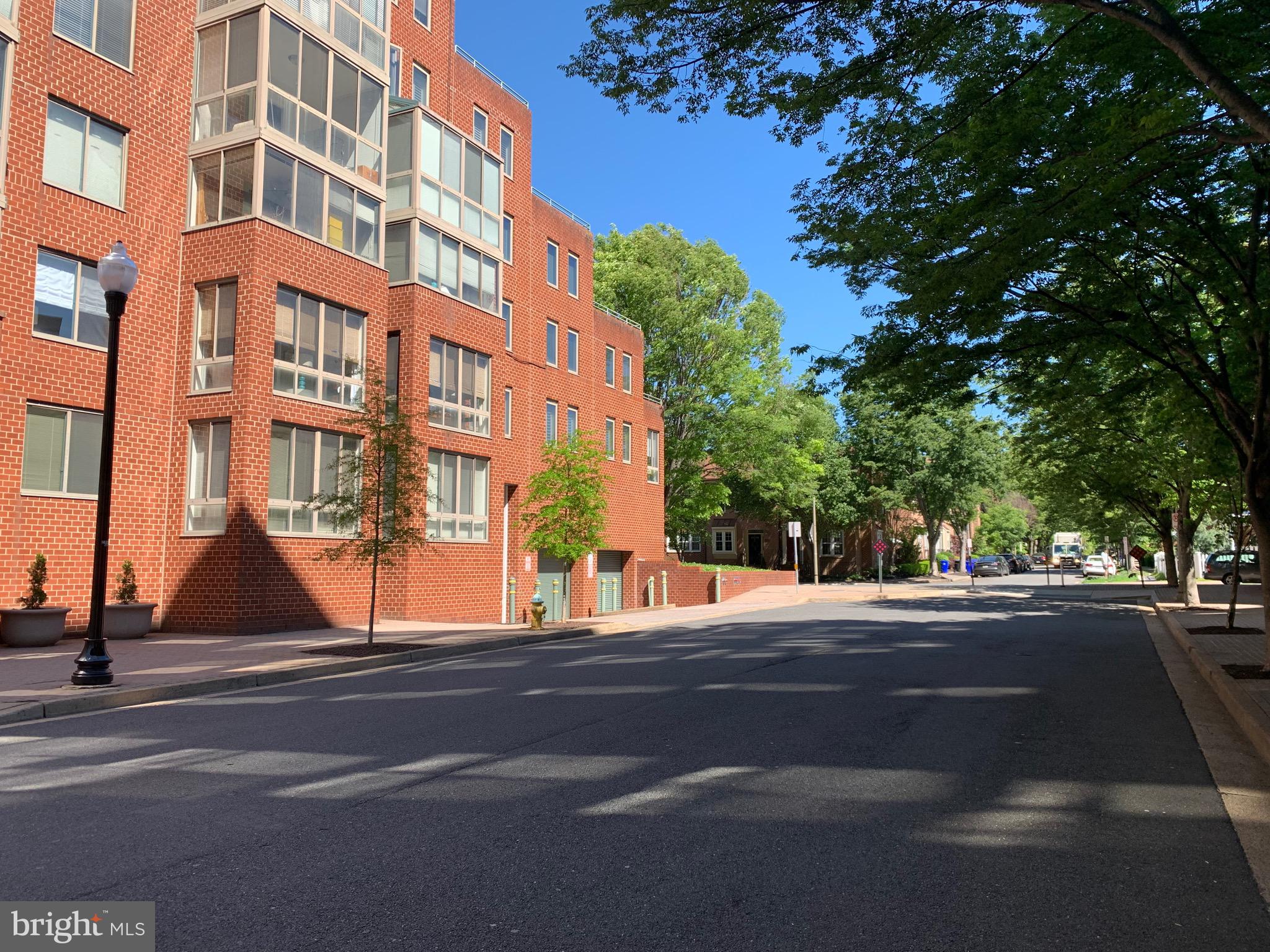 BALLSTON - Residential Lease
