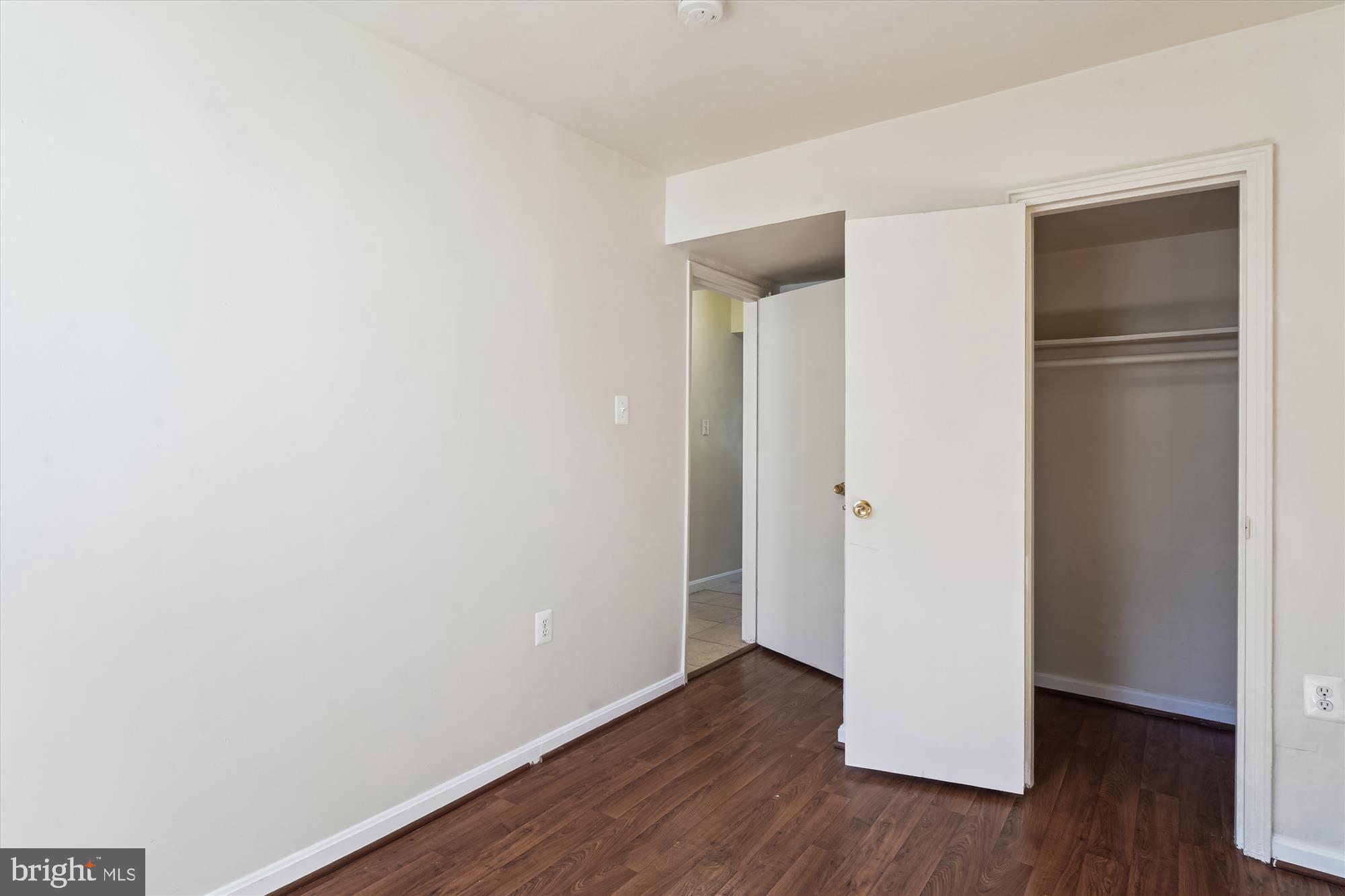 ROCKVILLE - Residential