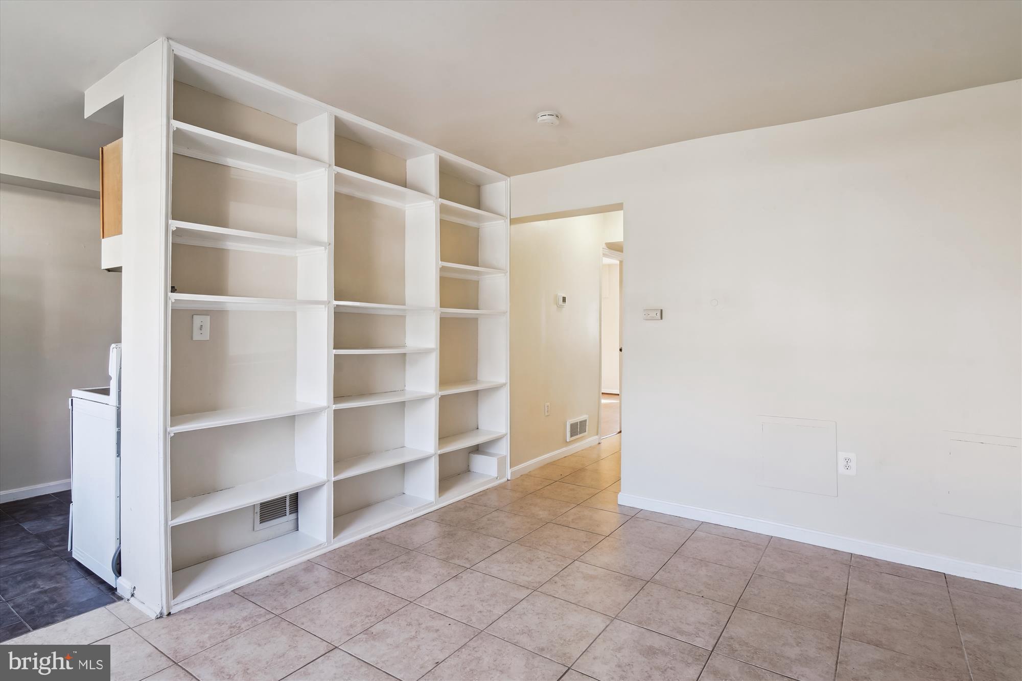 ROCKVILLE - Residential