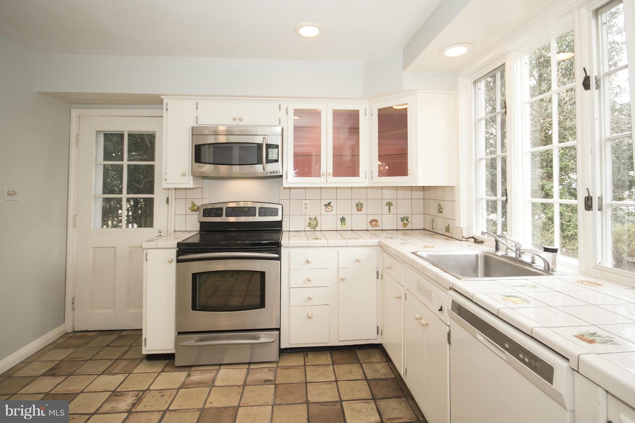 MURRAY HILL - Residential