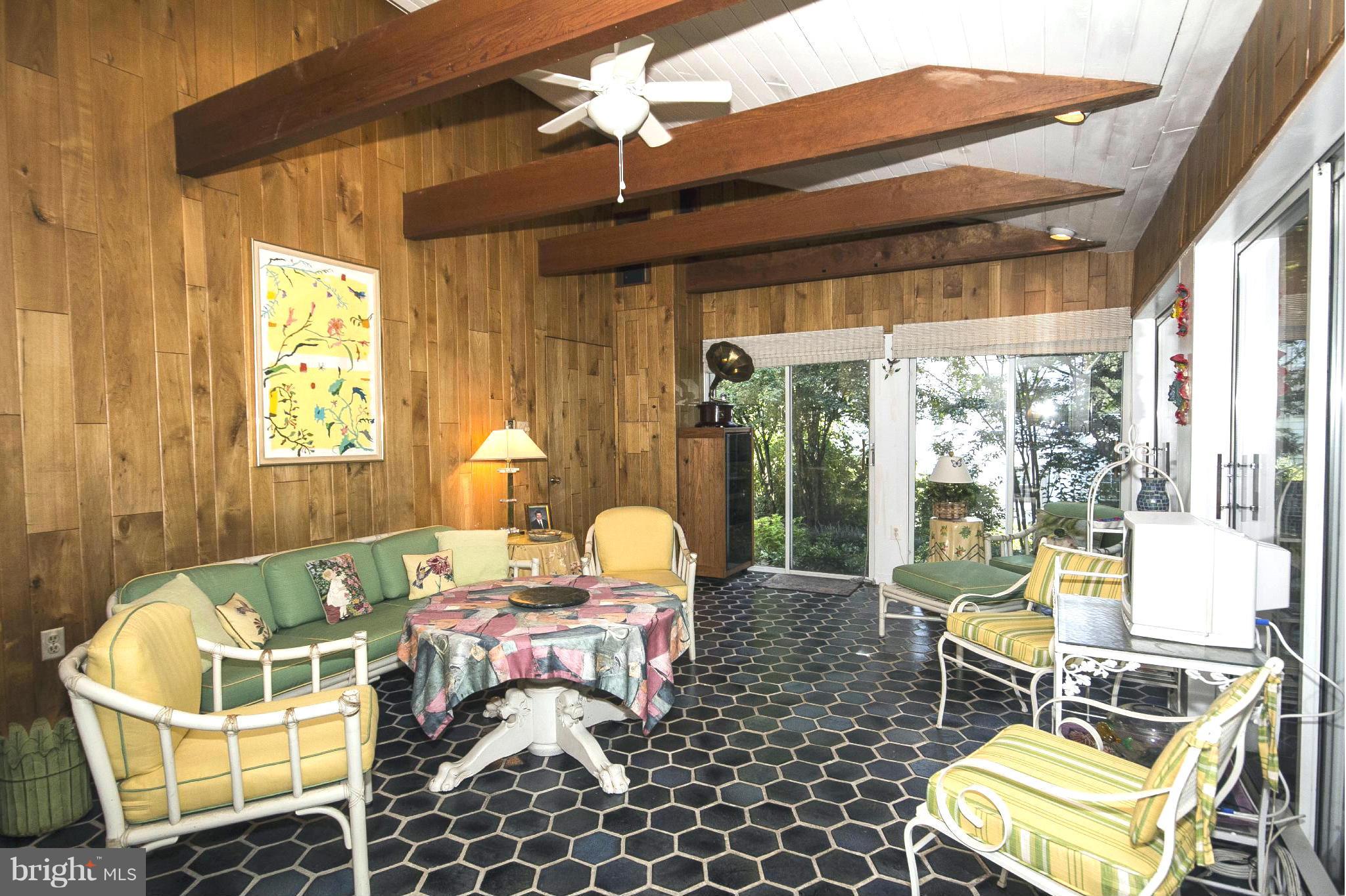 MURRAY HILL - Residential