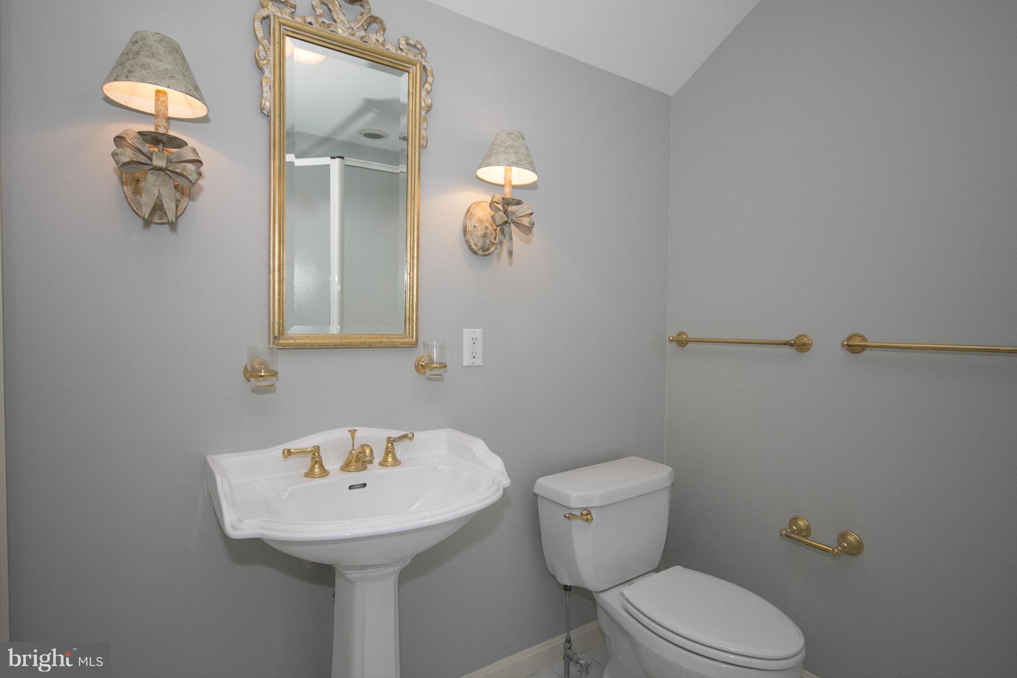 MURRAY HILL - Residential