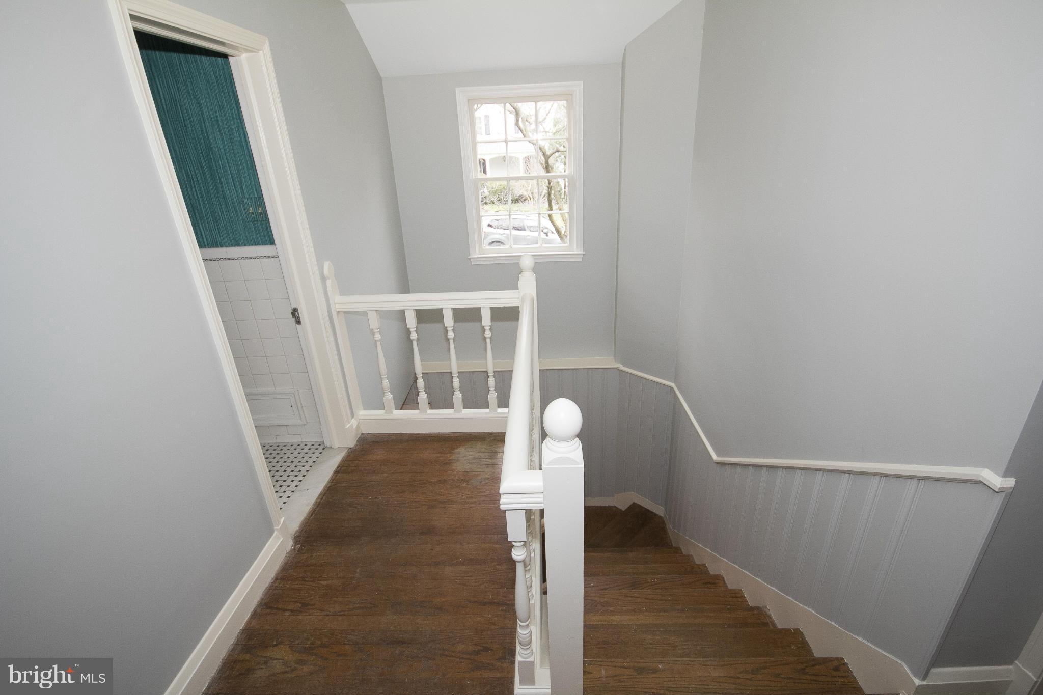 MURRAY HILL - Residential