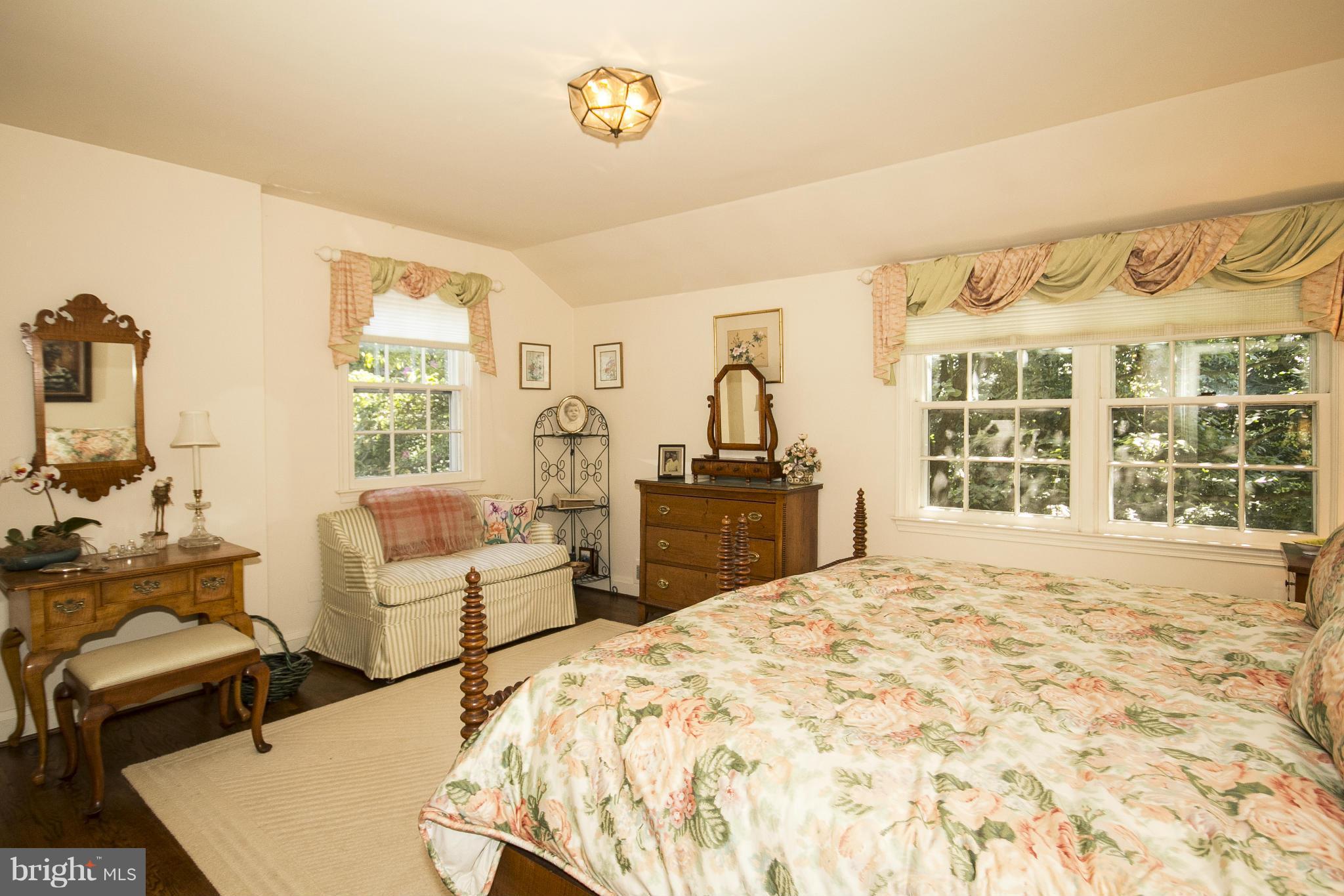 MURRAY HILL - Residential