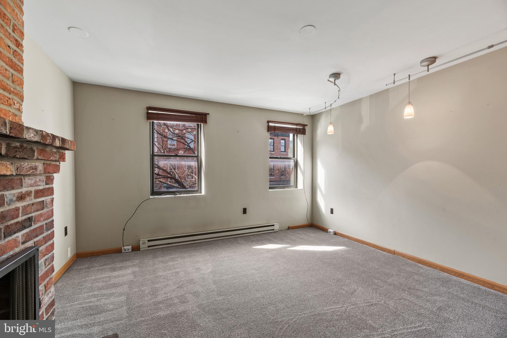 FELLS POINT HISTORIC DISTRICT - Commercial Sale