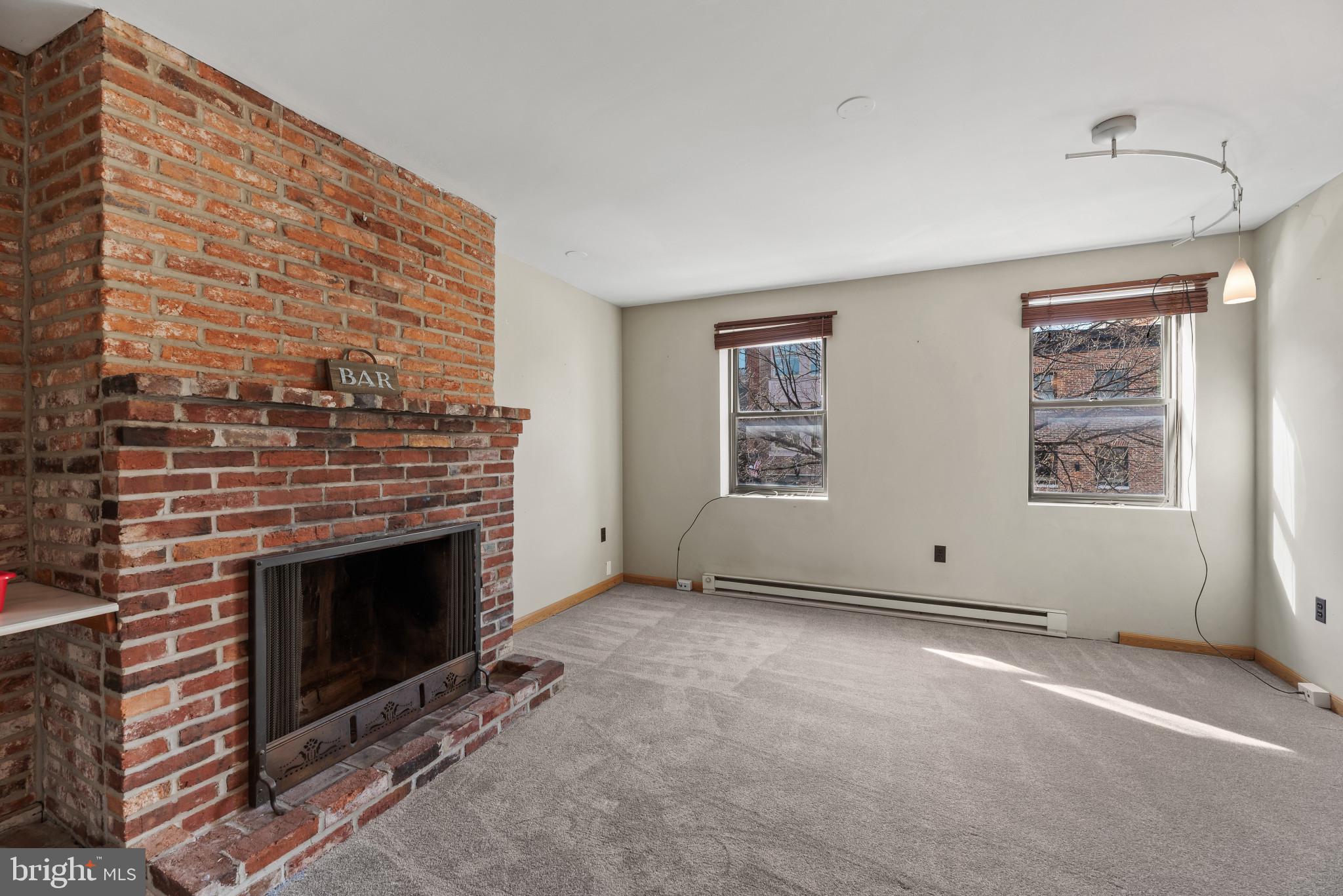 FELLS POINT HISTORIC DISTRICT - Commercial Sale