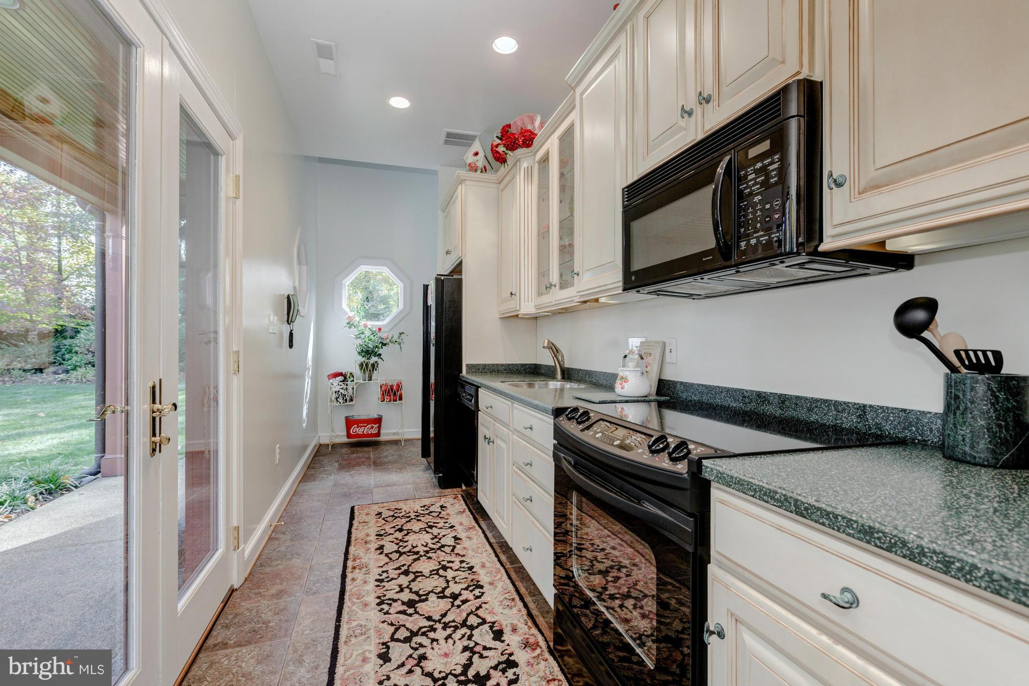 SUMMERWOOD - Residential