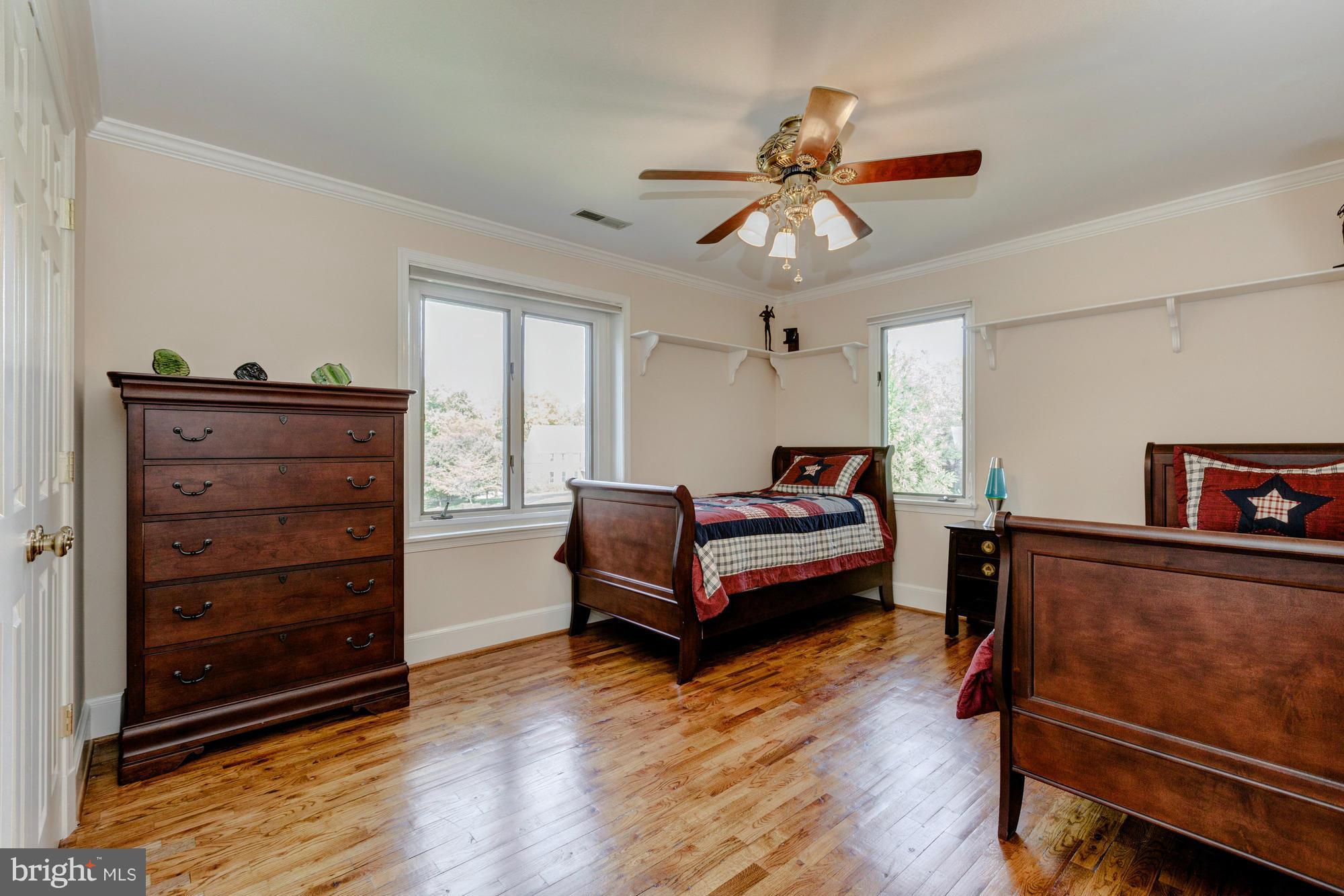 SUMMERWOOD - Residential