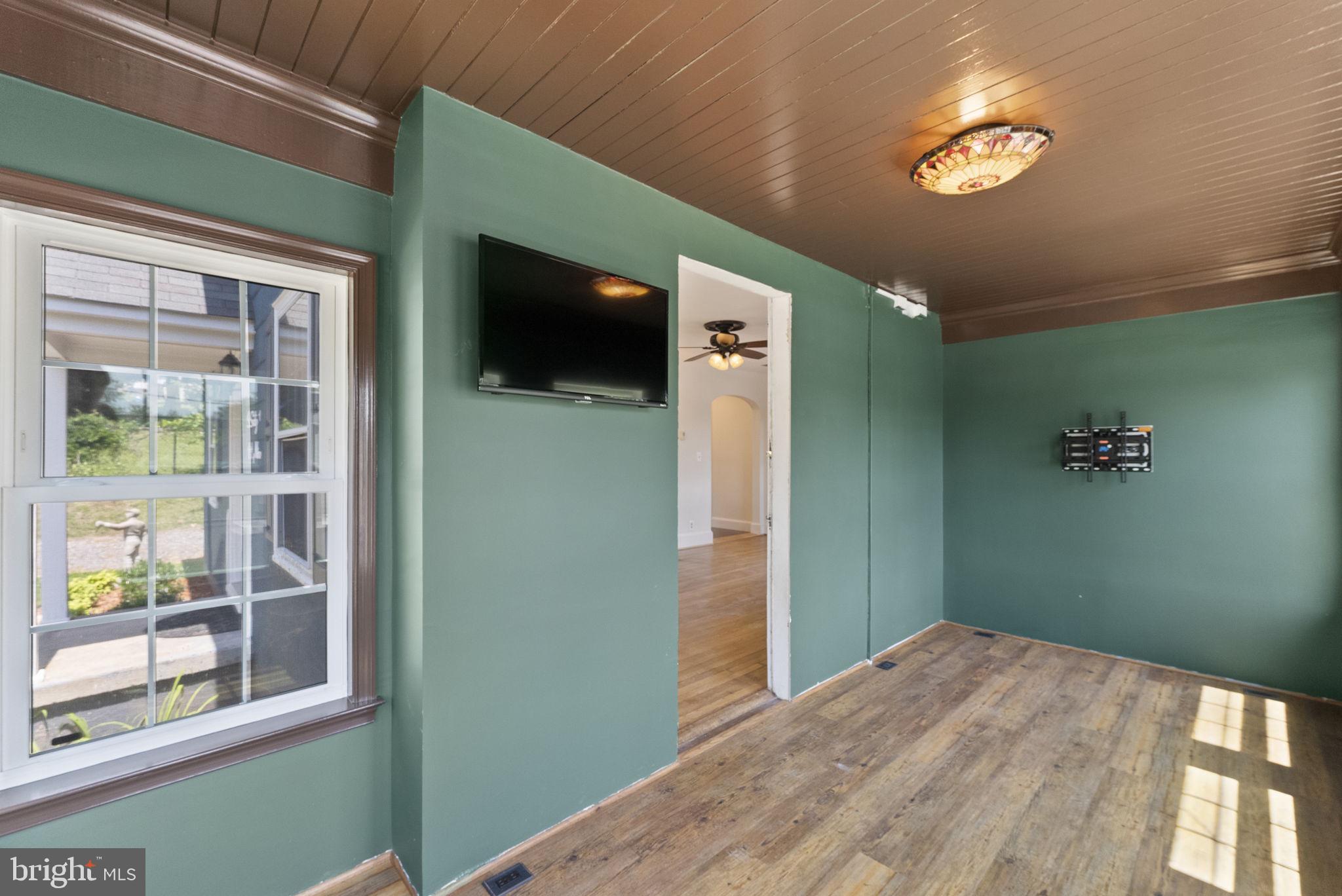 MOFFETT SD - Residential