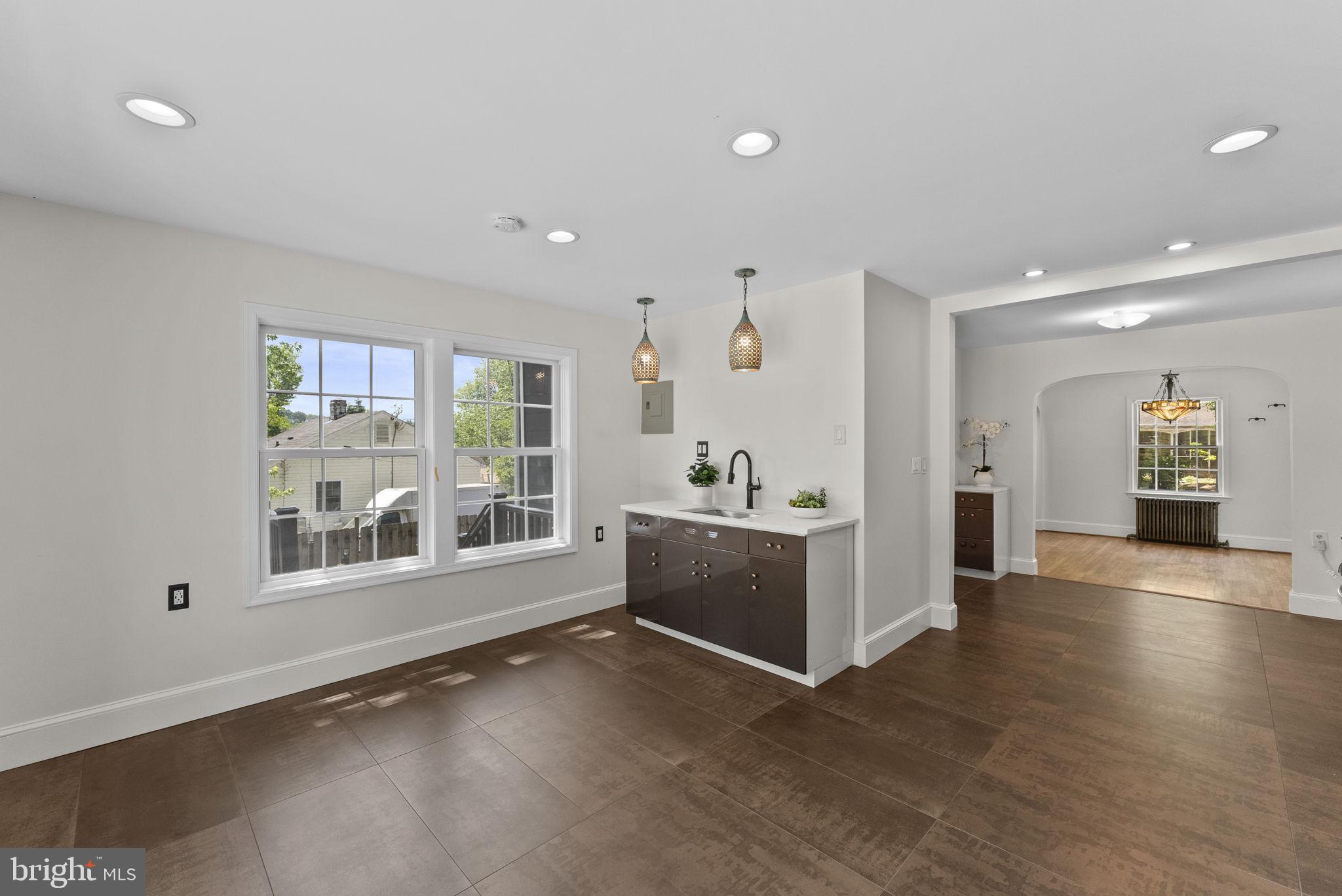 MOFFETT SD - Residential