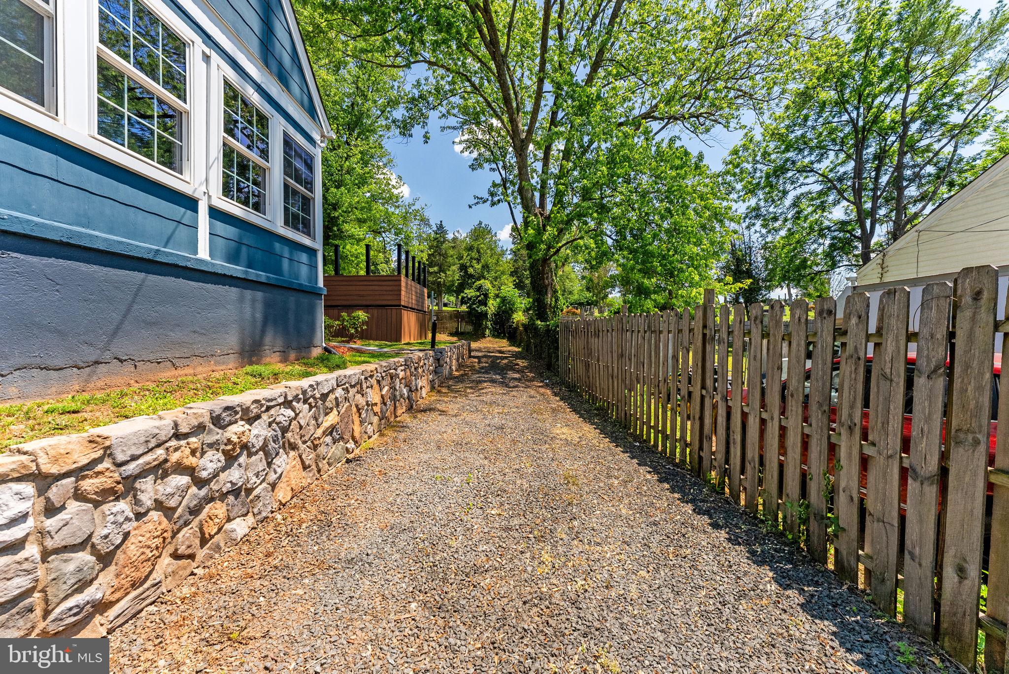 MOFFETT SD - Residential