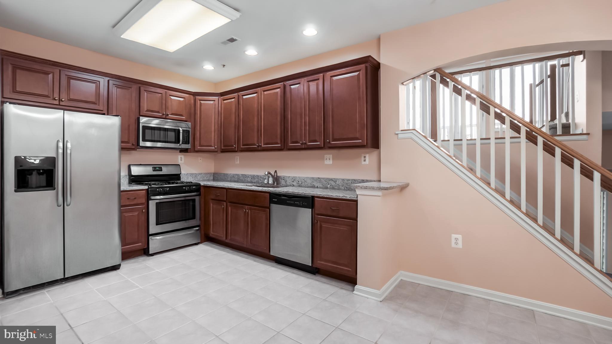CHESAPEAKE HARBOUR - Residential