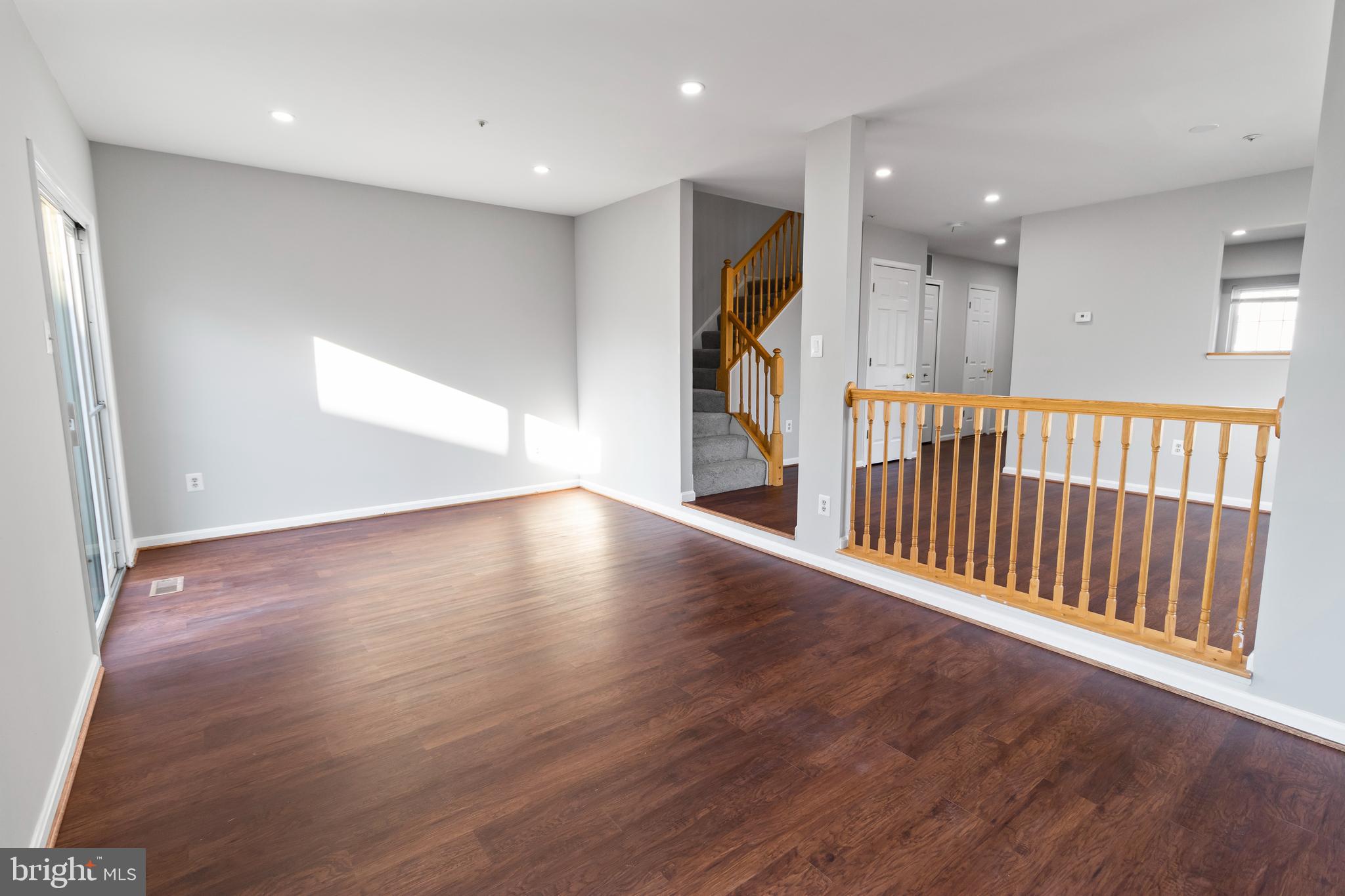 SUMMIT CREEK - Residential