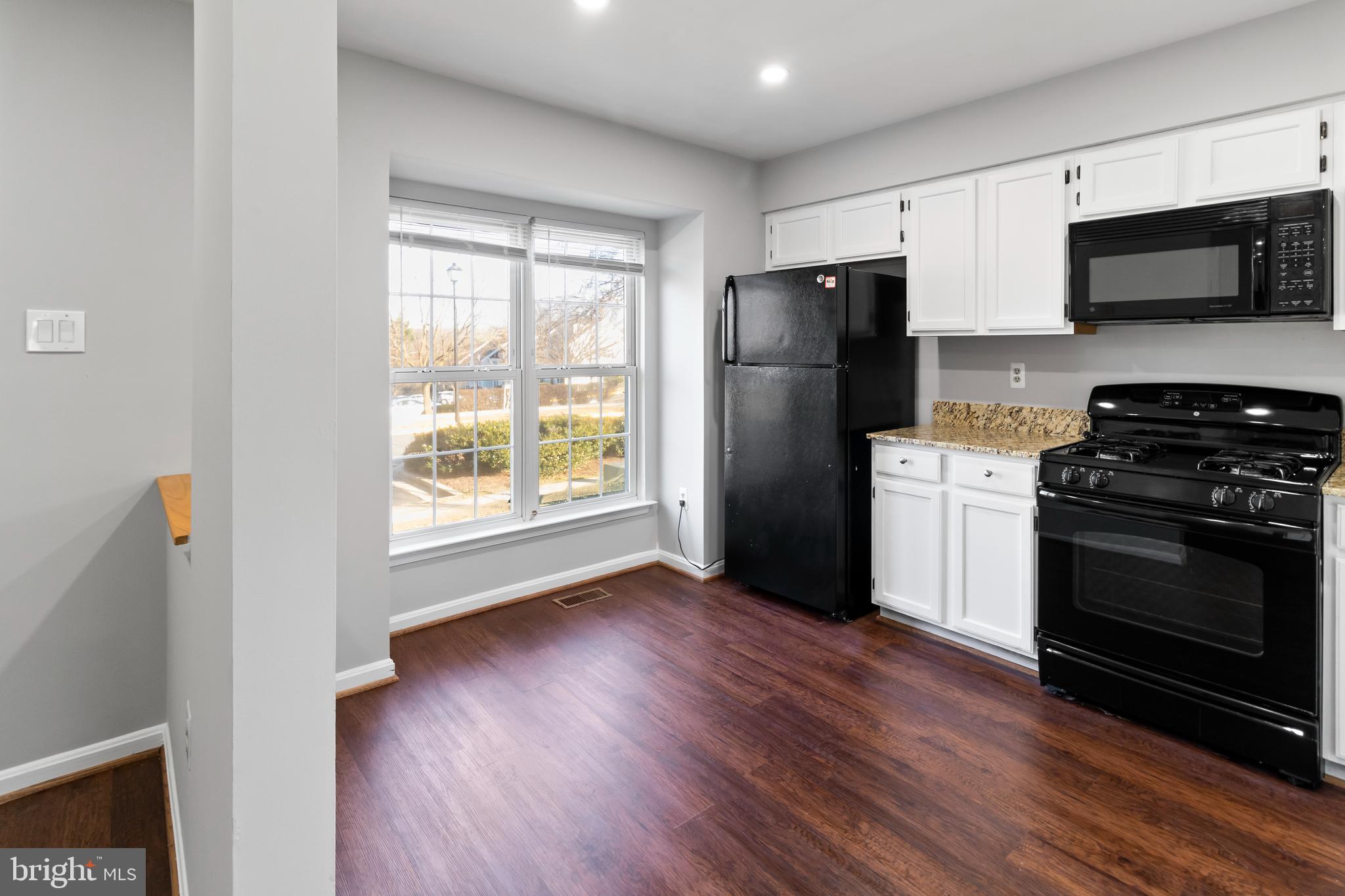 SUMMIT CREEK - Residential