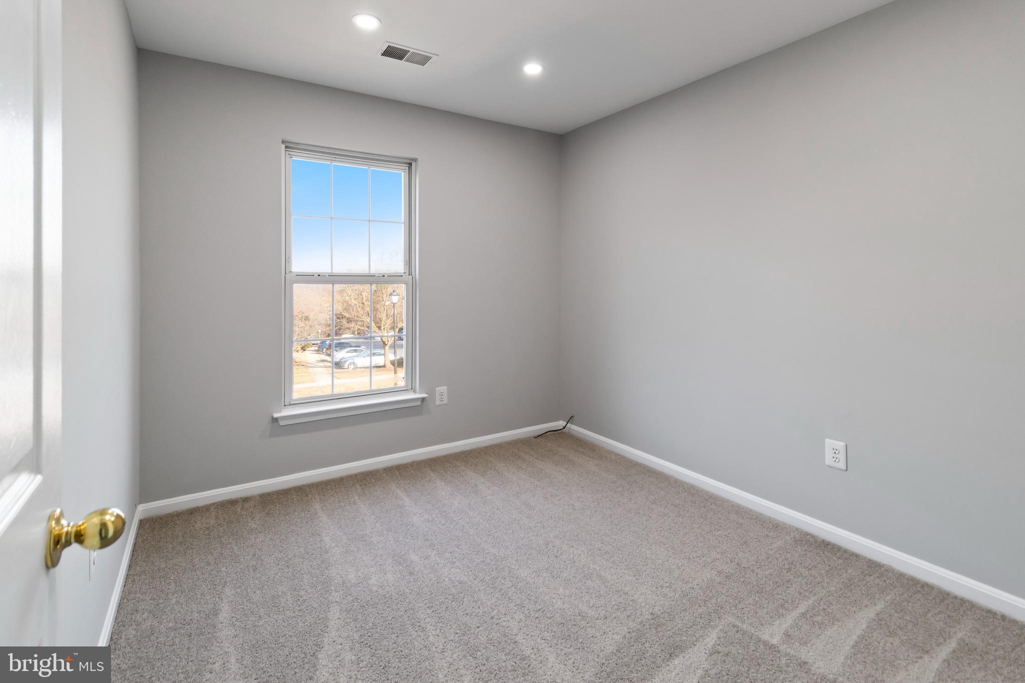 SUMMIT CREEK - Residential