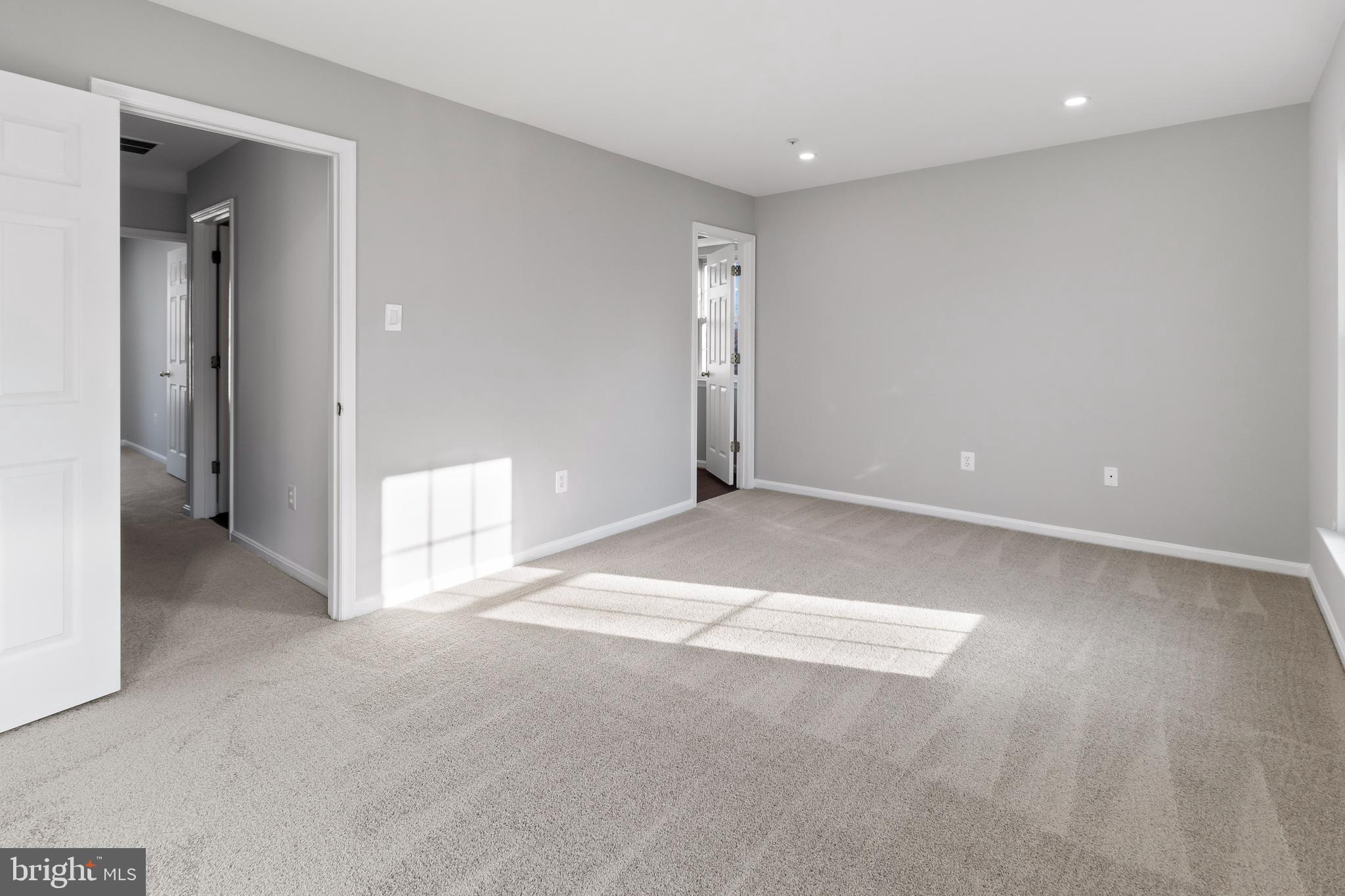 SUMMIT CREEK - Residential