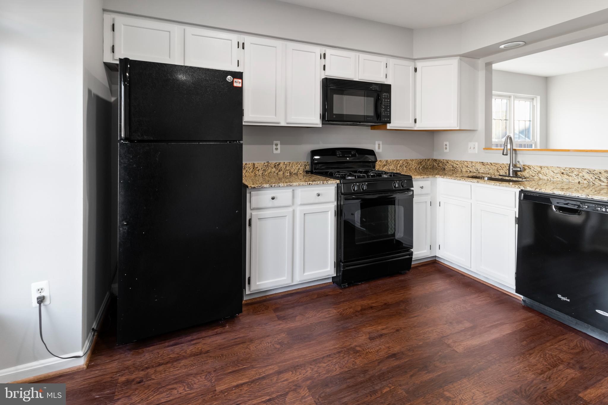 SUMMIT CREEK - Residential