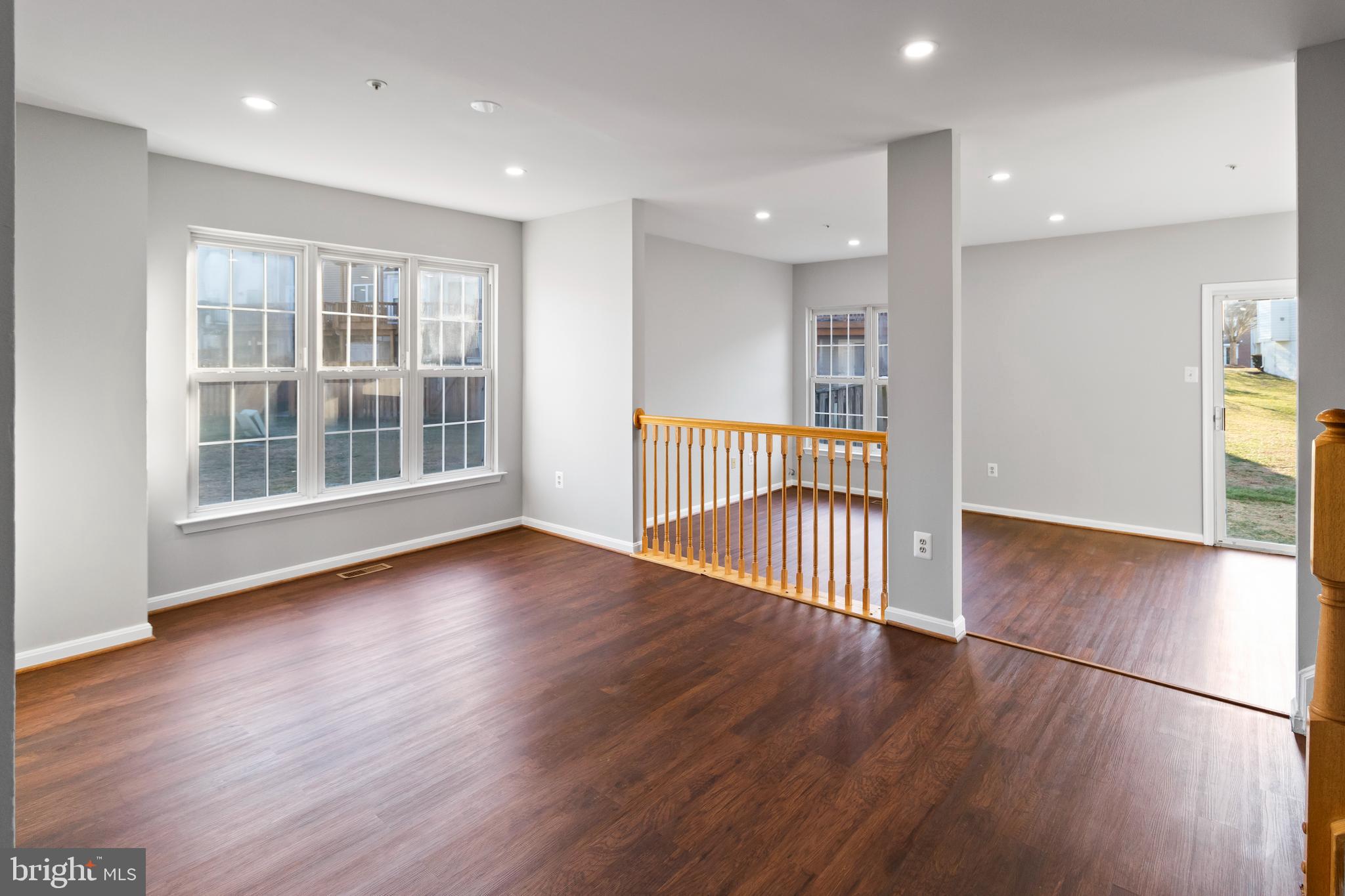 SUMMIT CREEK - Residential