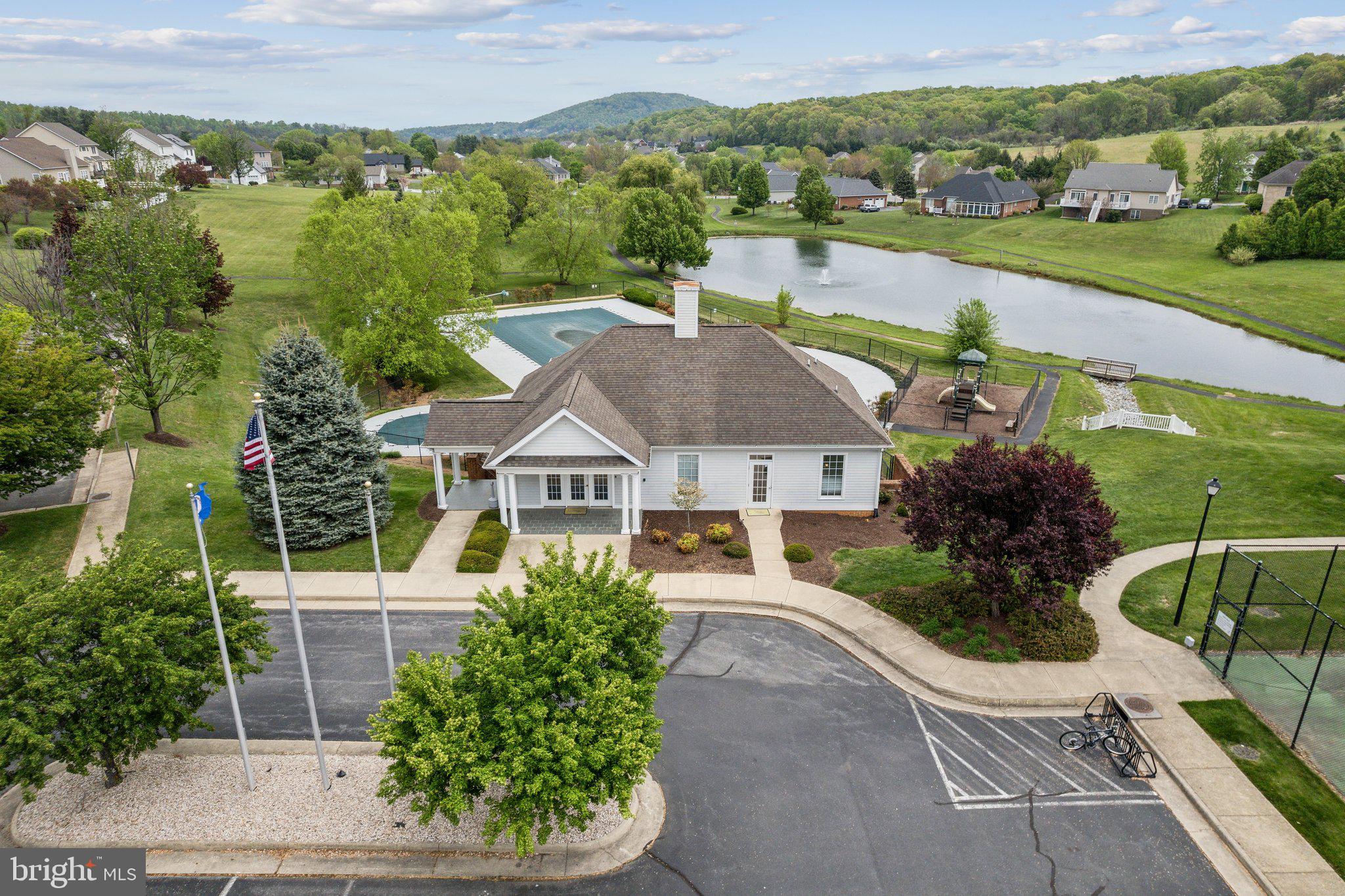 SPRING LAKES - Residential