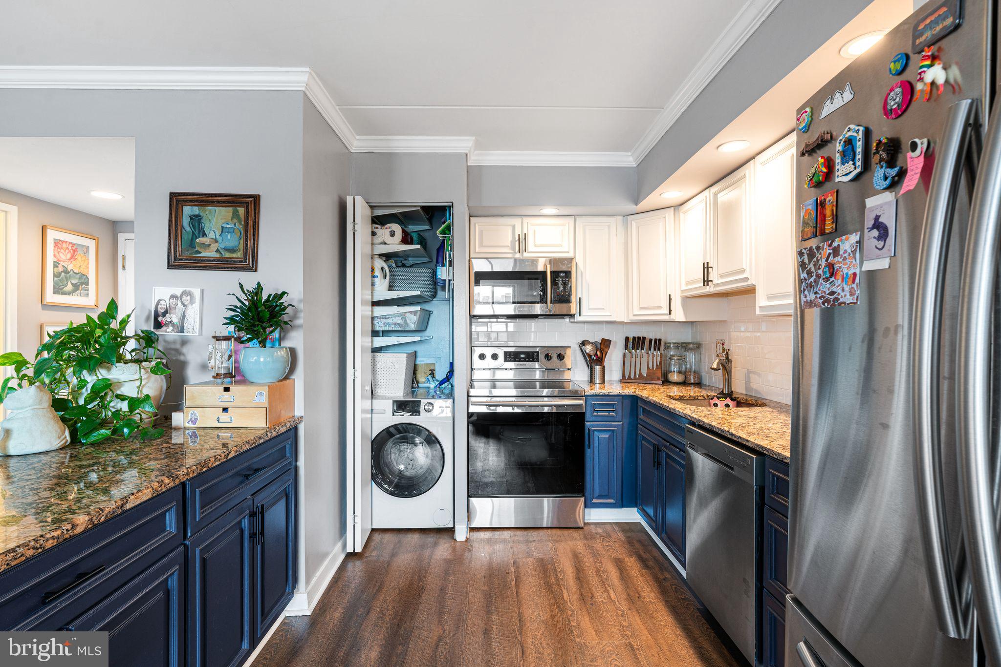 SOCIETY HILL - Residential