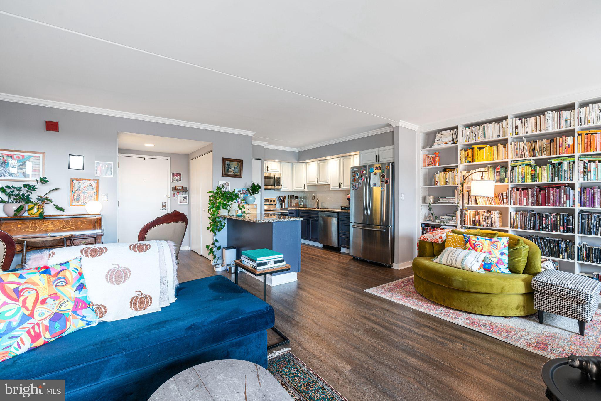 SOCIETY HILL - Residential