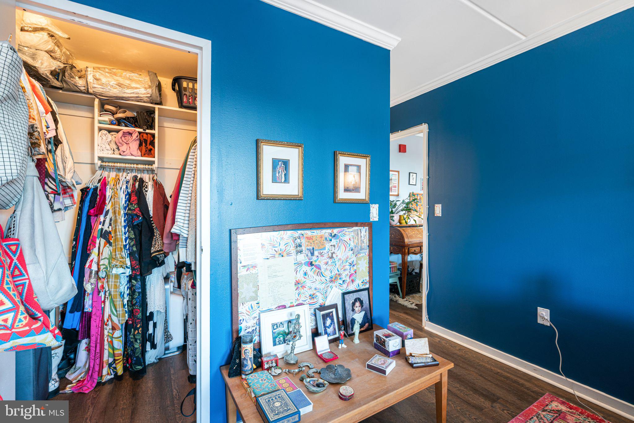 SOCIETY HILL - Residential