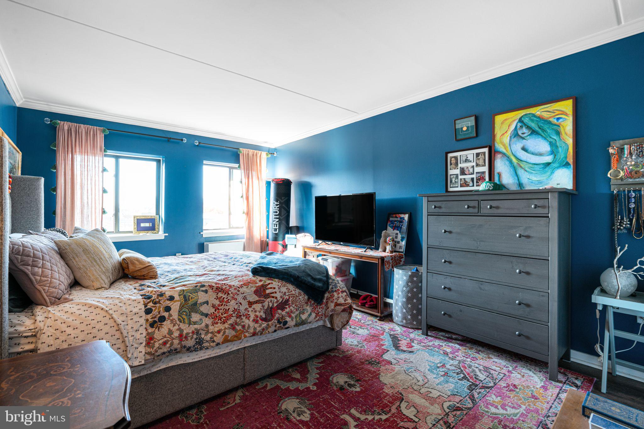 SOCIETY HILL - Residential