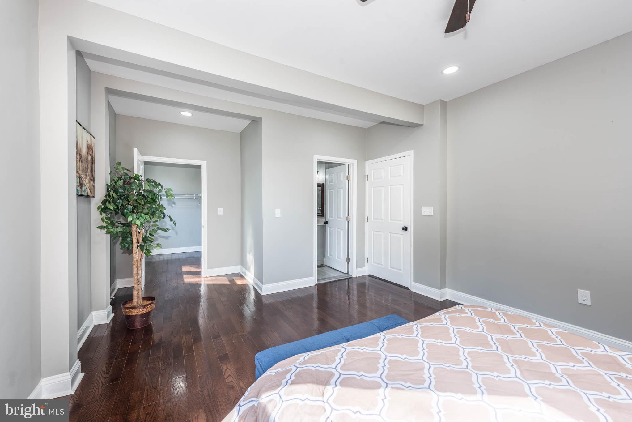 GARDENVILLE - Residential