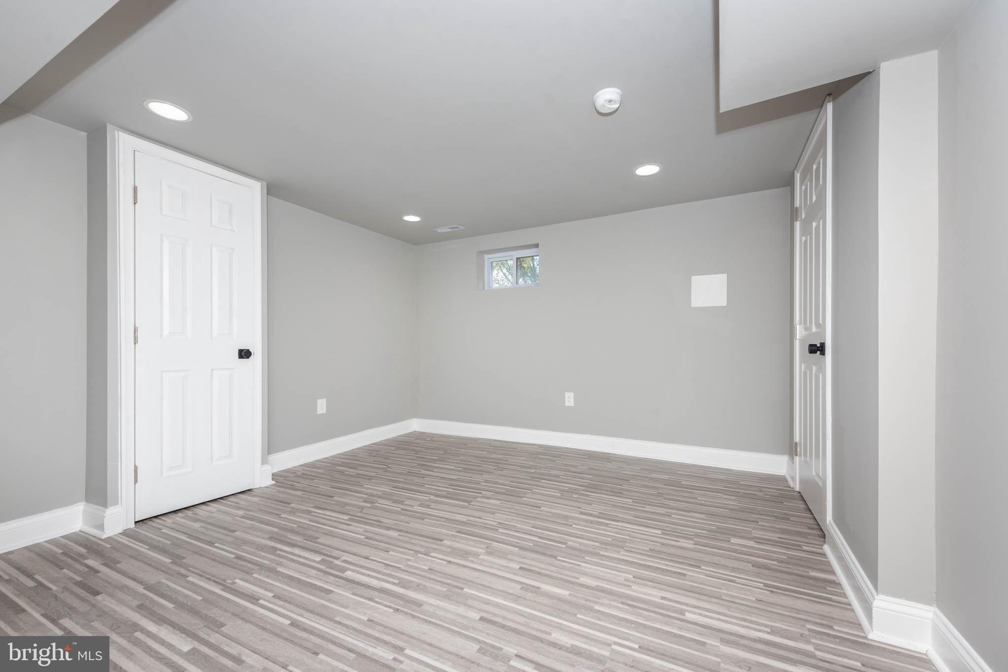 GARDENVILLE - Residential