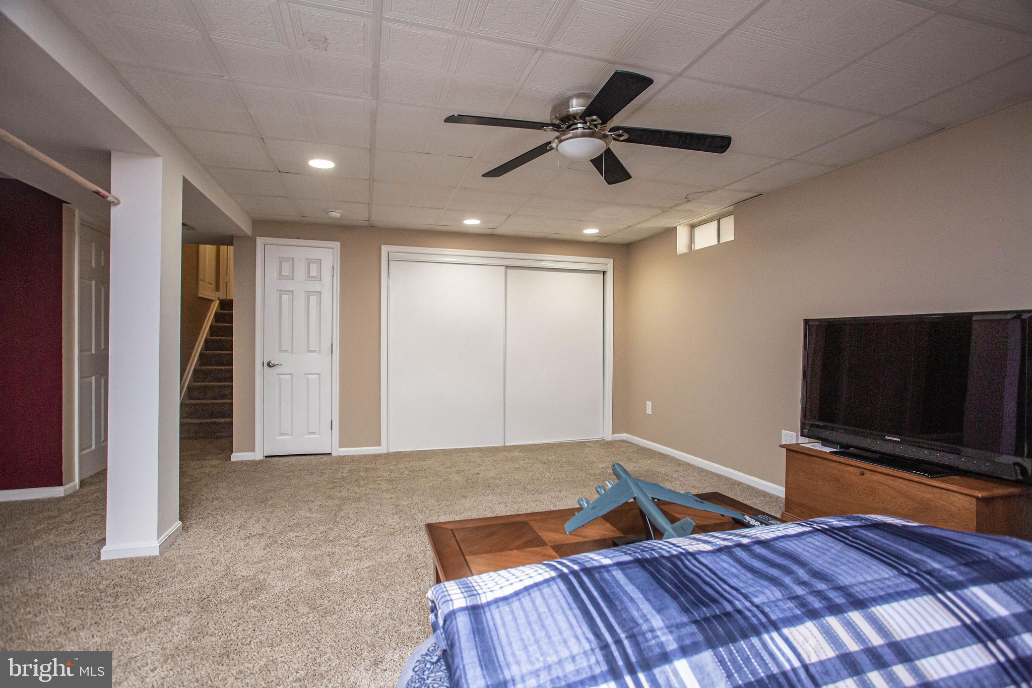 STONE HILL ESTATES - Residential