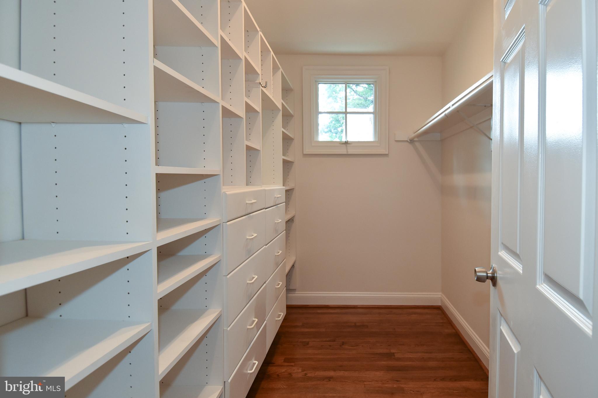 MERRY GO ROUND FARM - Residential