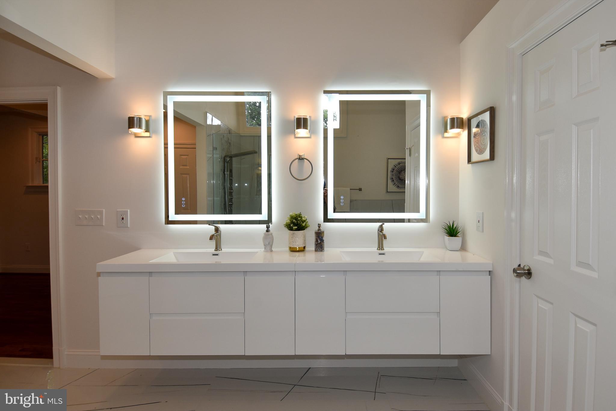 MERRY GO ROUND FARM - Residential