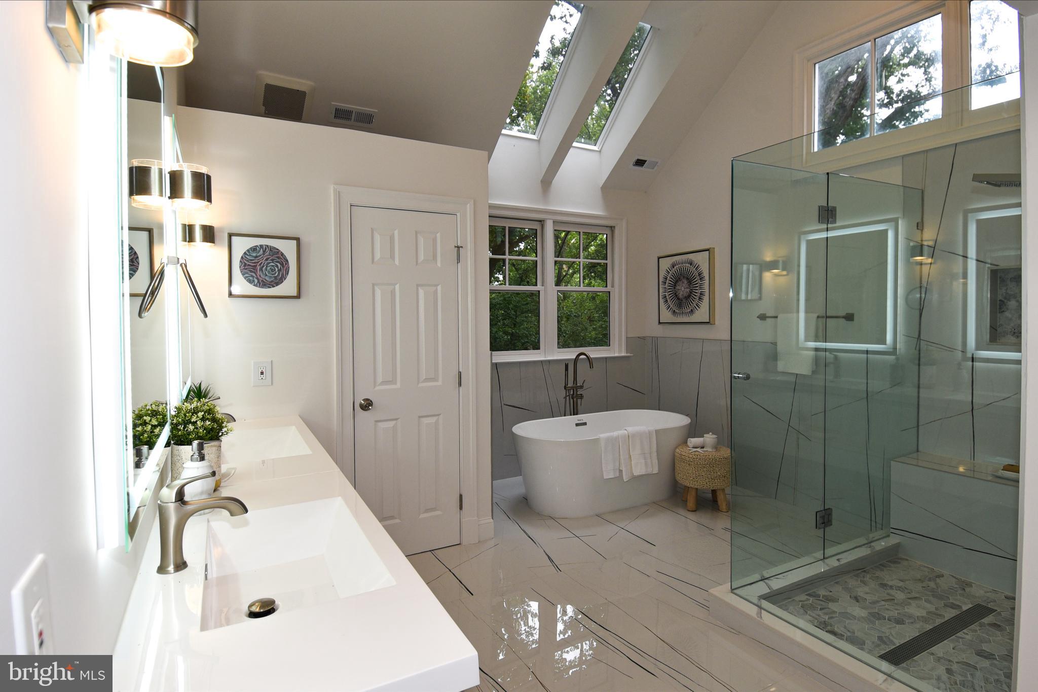 MERRY GO ROUND FARM - Residential