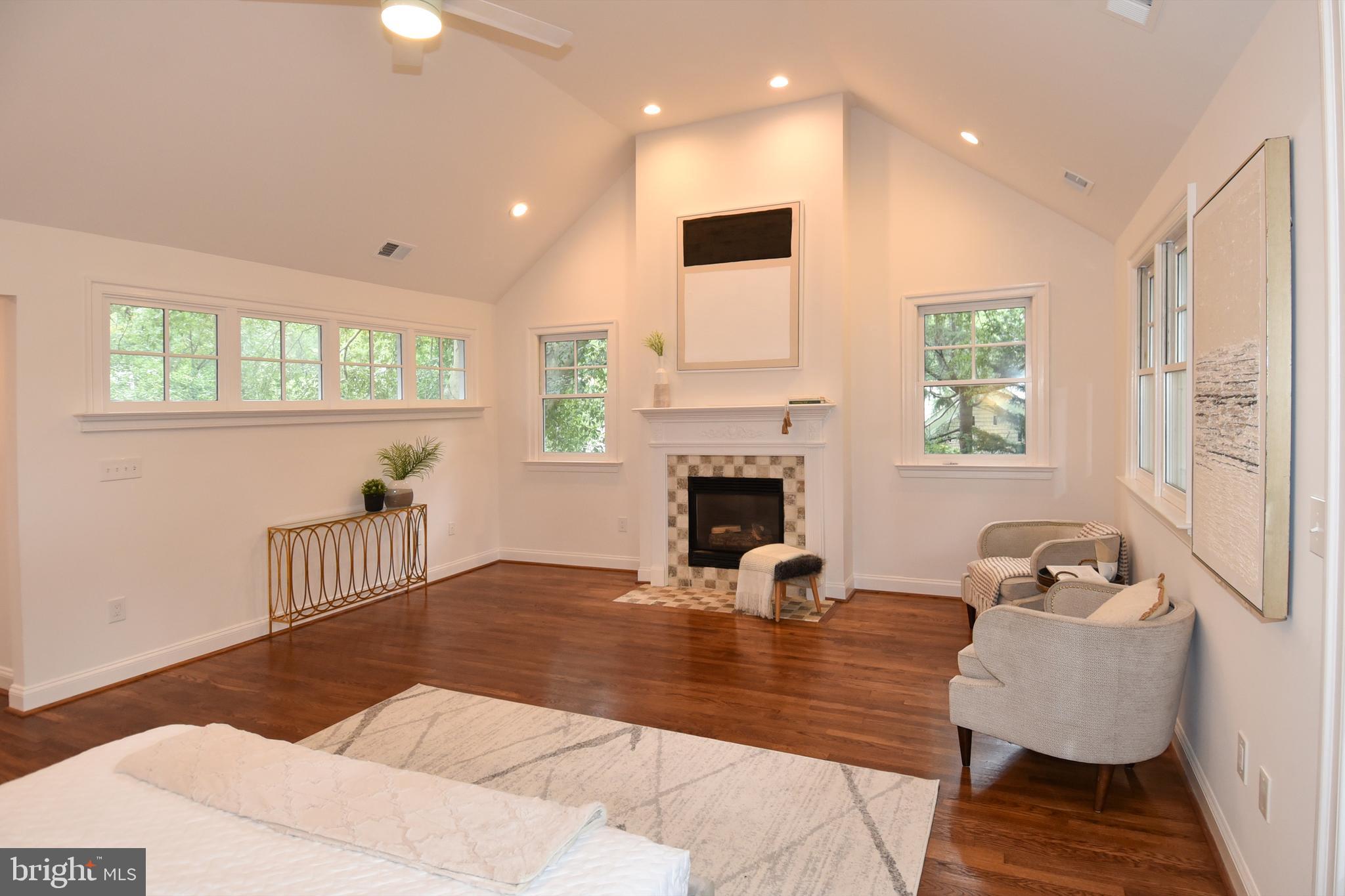 MERRY GO ROUND FARM - Residential