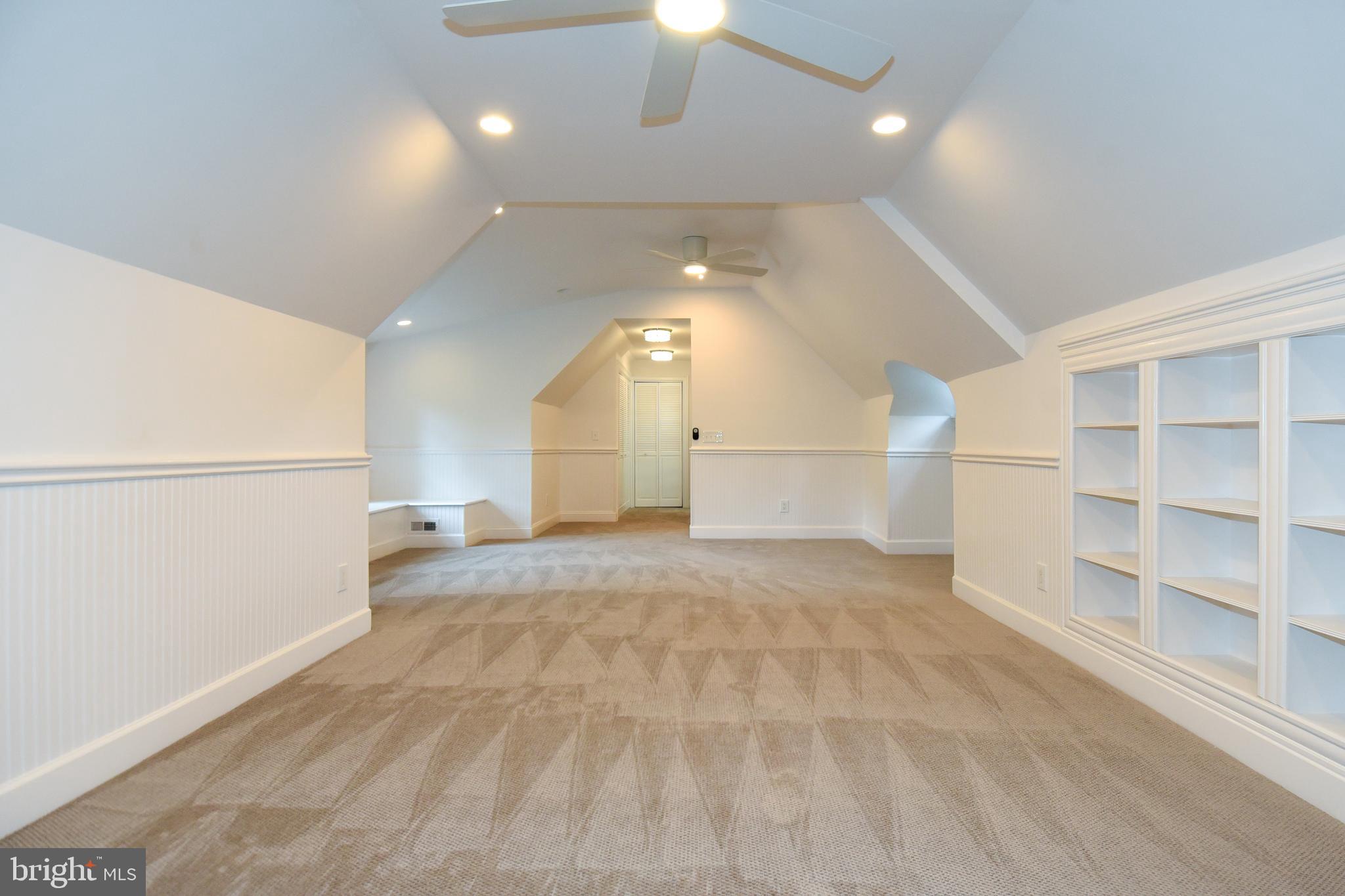 MERRY GO ROUND FARM - Residential