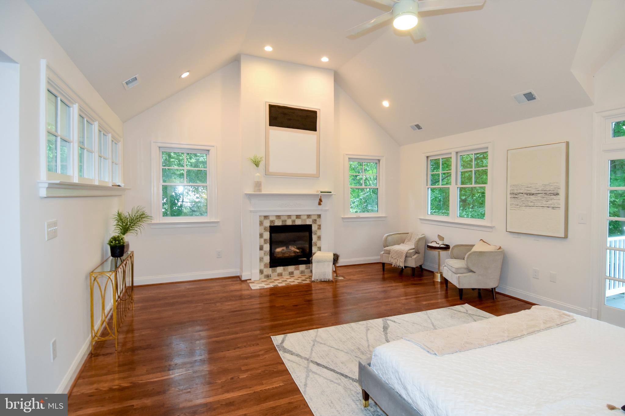 MERRY GO ROUND FARM - Residential