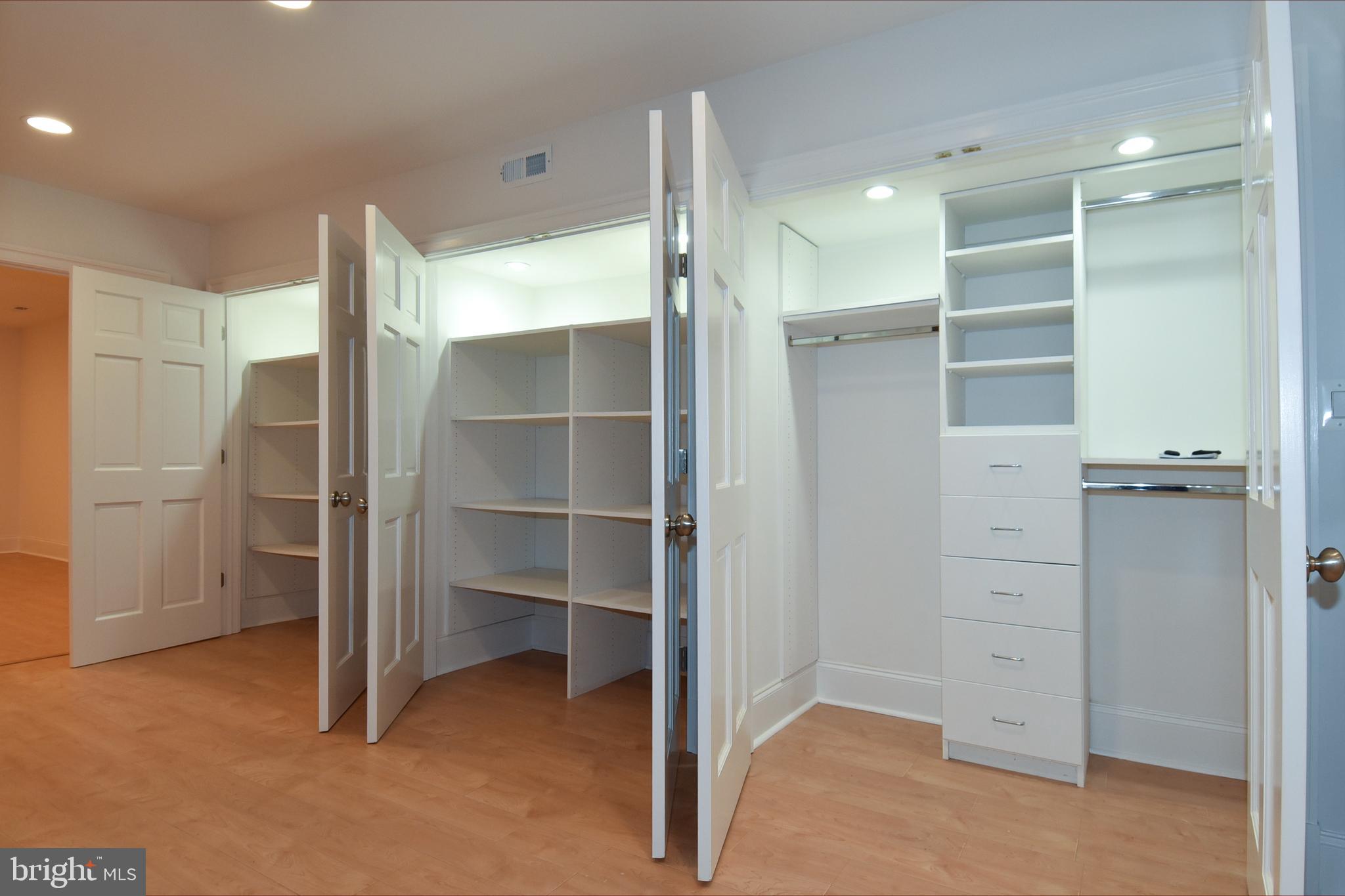 MERRY GO ROUND FARM - Residential