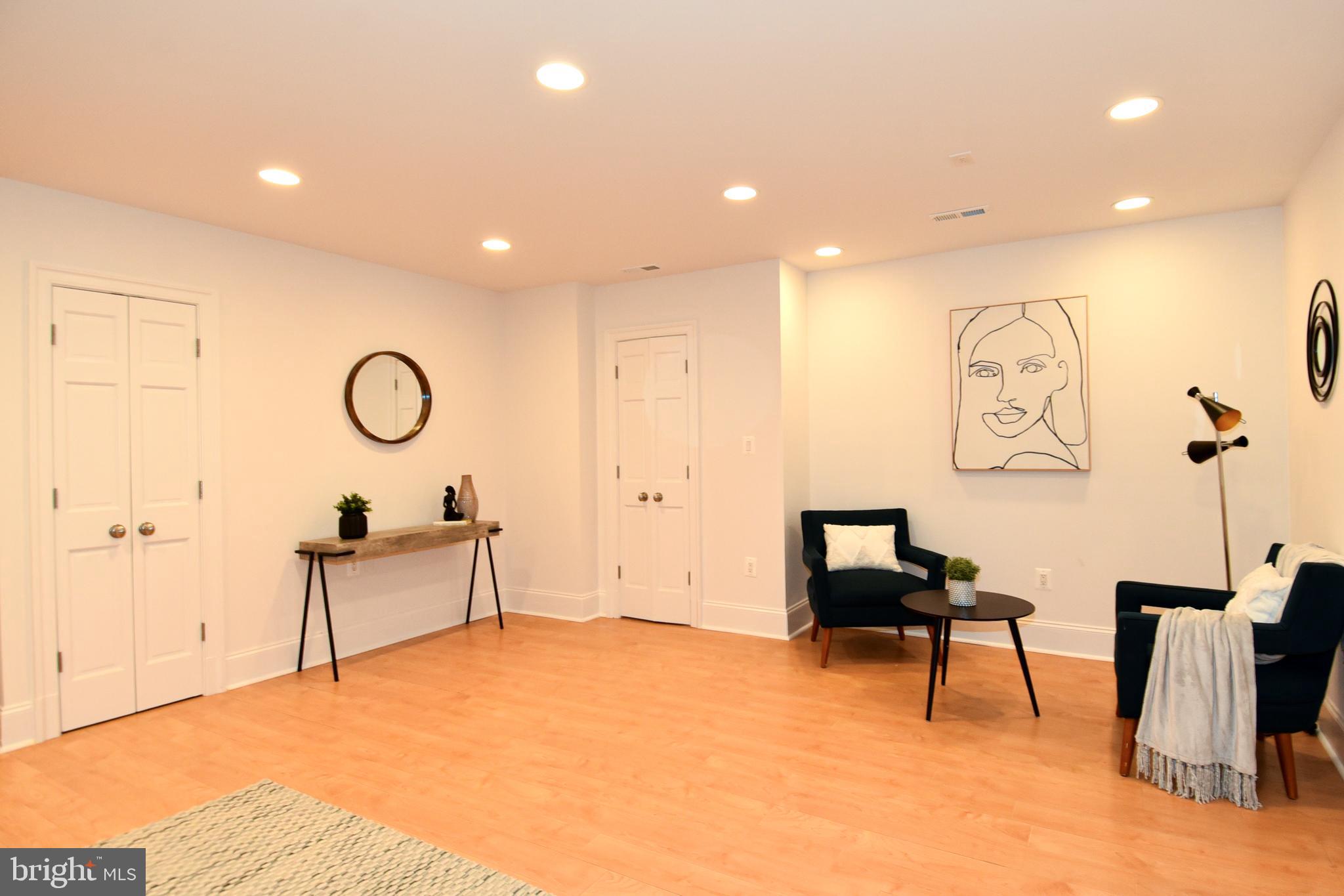 MERRY GO ROUND FARM - Residential