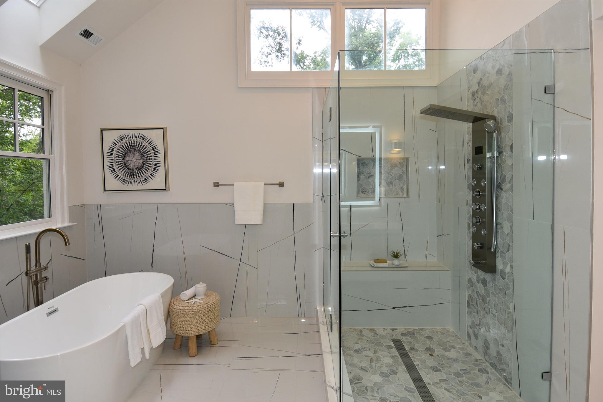 MERRY GO ROUND FARM - Residential