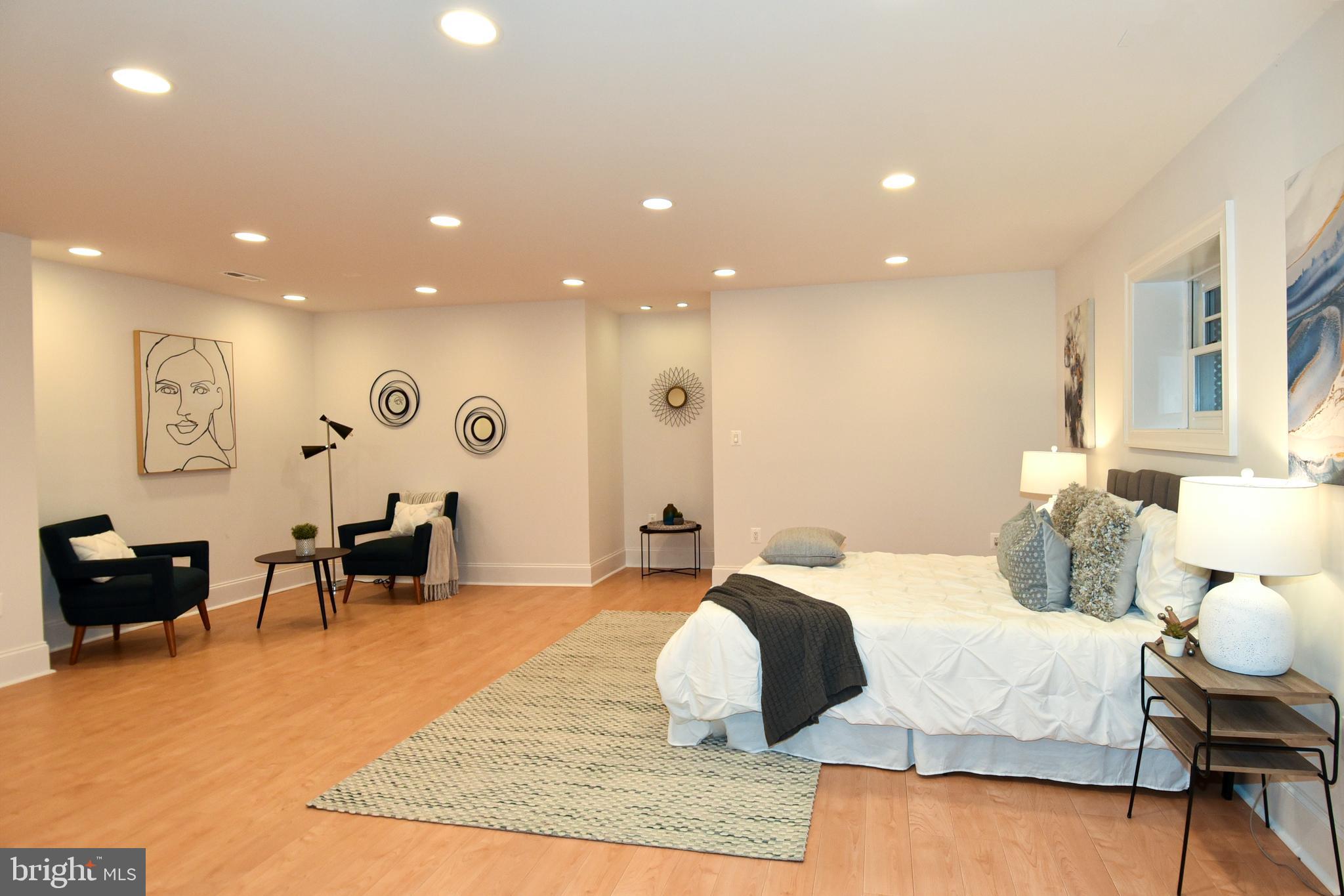 MERRY GO ROUND FARM - Residential