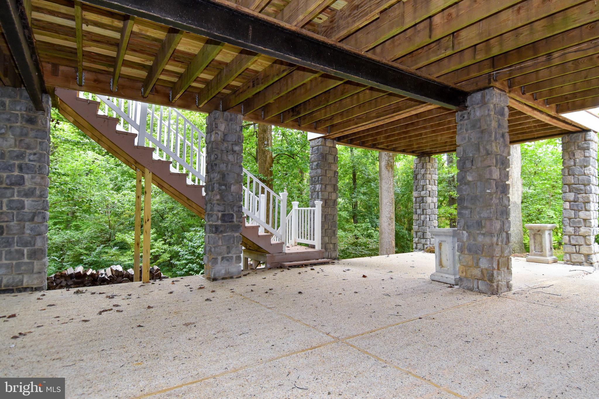 MERRY GO ROUND FARM - Residential