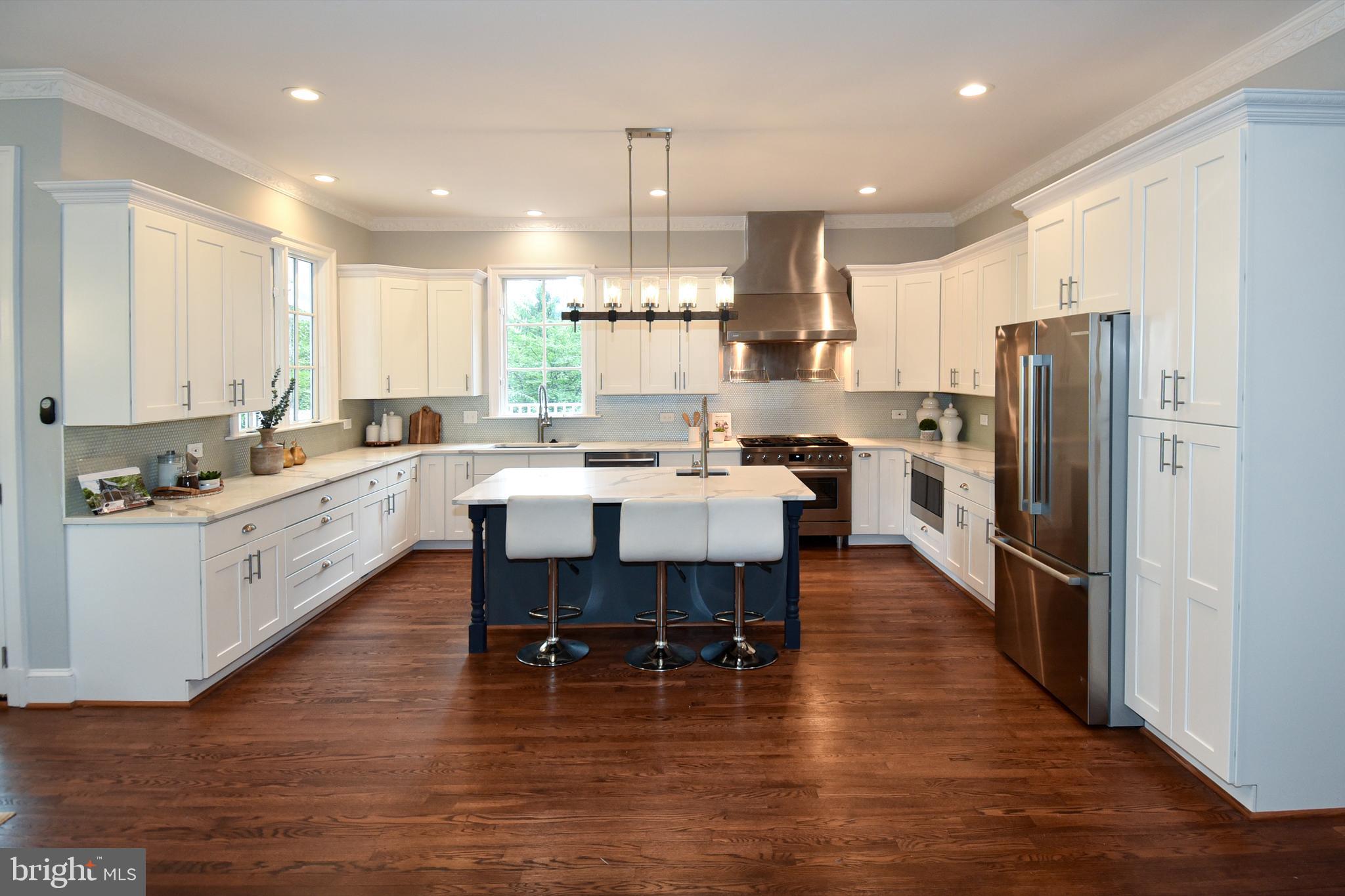 MERRY GO ROUND FARM - Residential