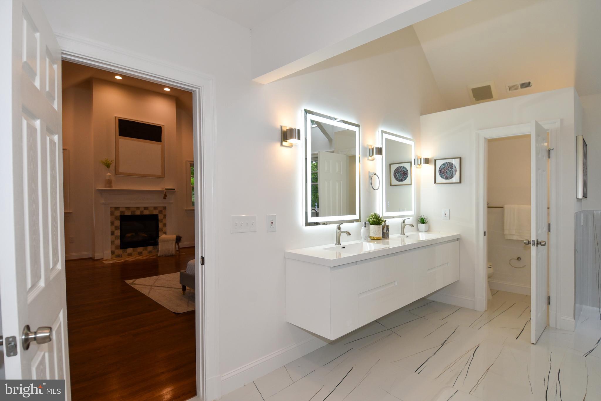 MERRY GO ROUND FARM - Residential